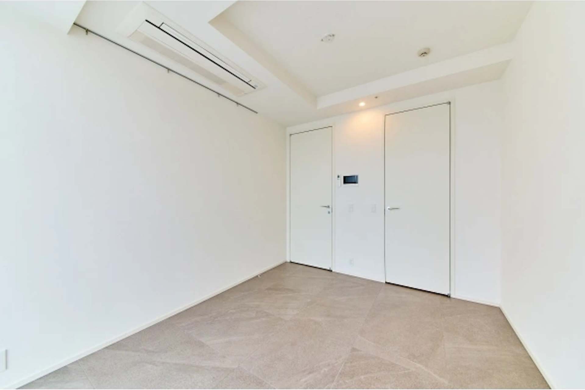 Park Court Jingu Kitasando The Tower1.jpg