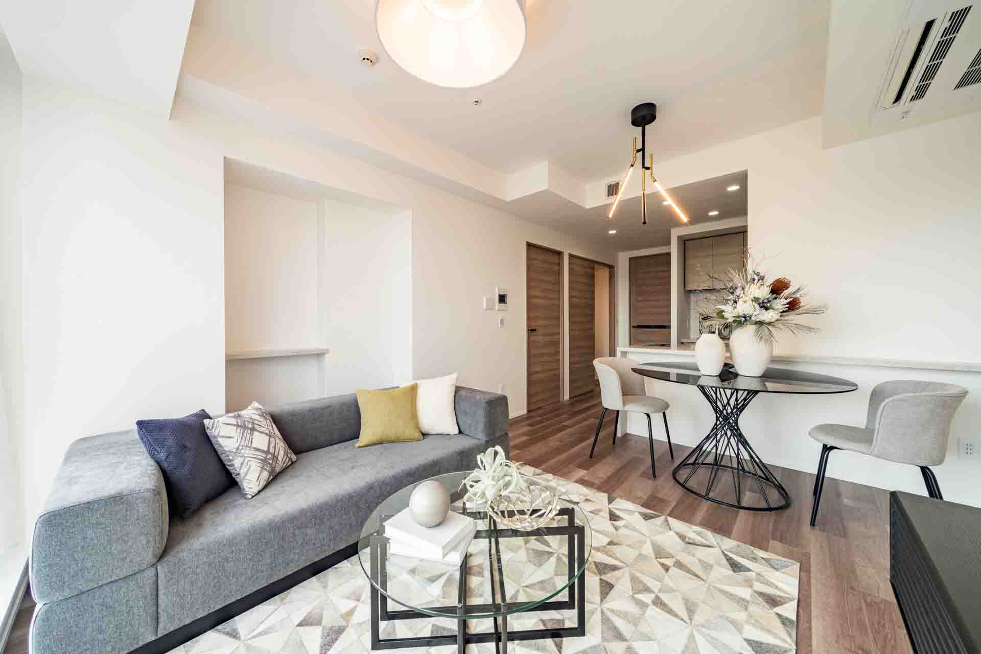 Shirokane The Sky4.jpg