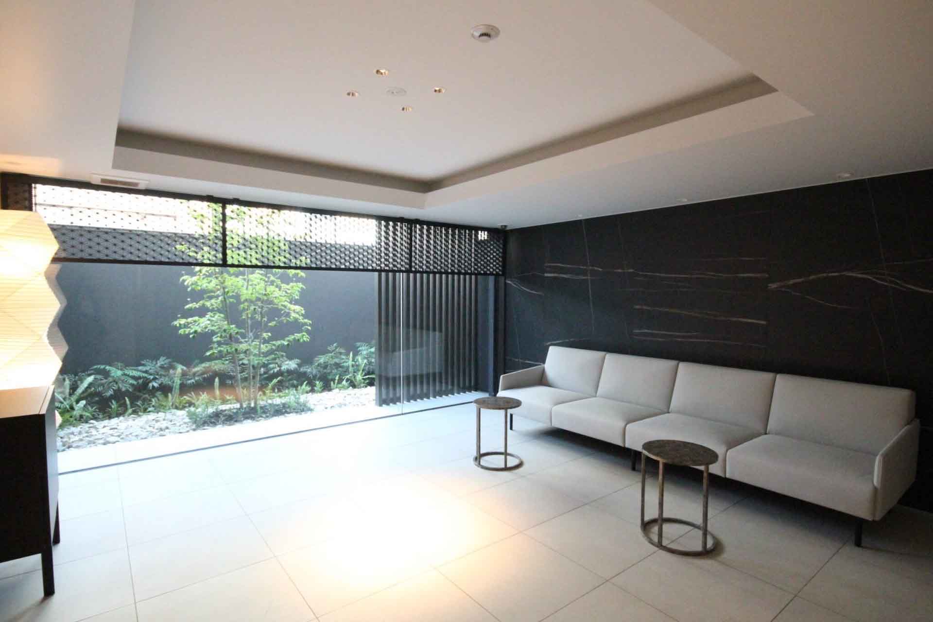 LEGASIS Daikanyama3.jpg