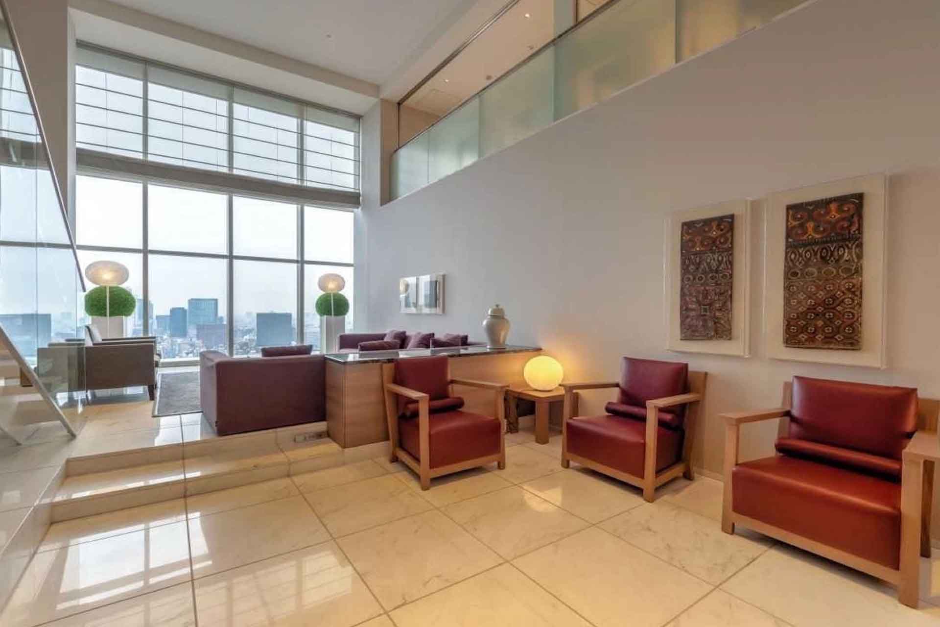 Tomihisa Cross Comfort Tower26.jpg