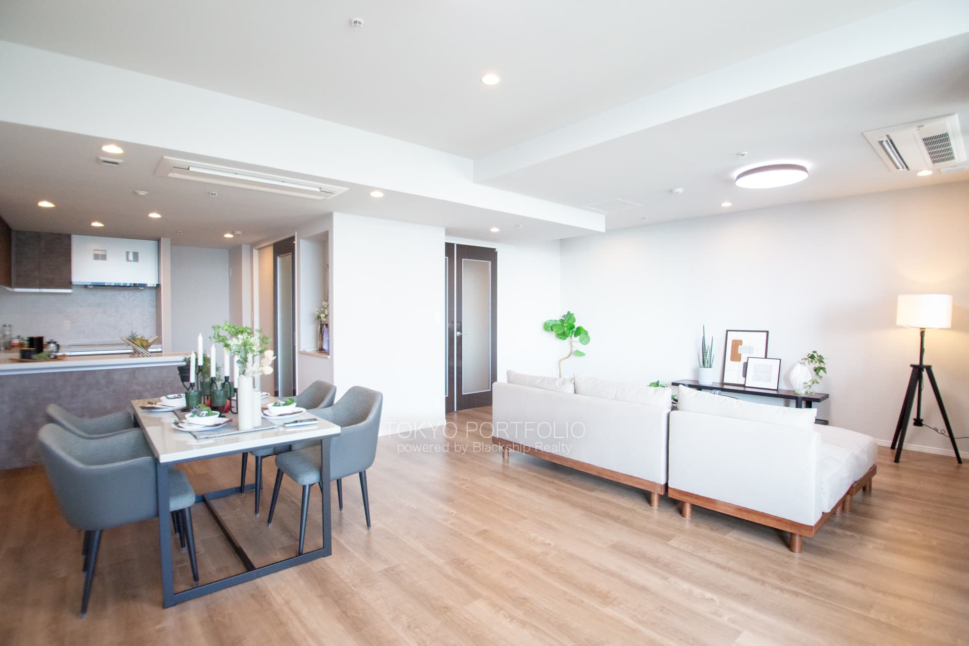 Tokyo Twin Parks Left Wings-01.jpg