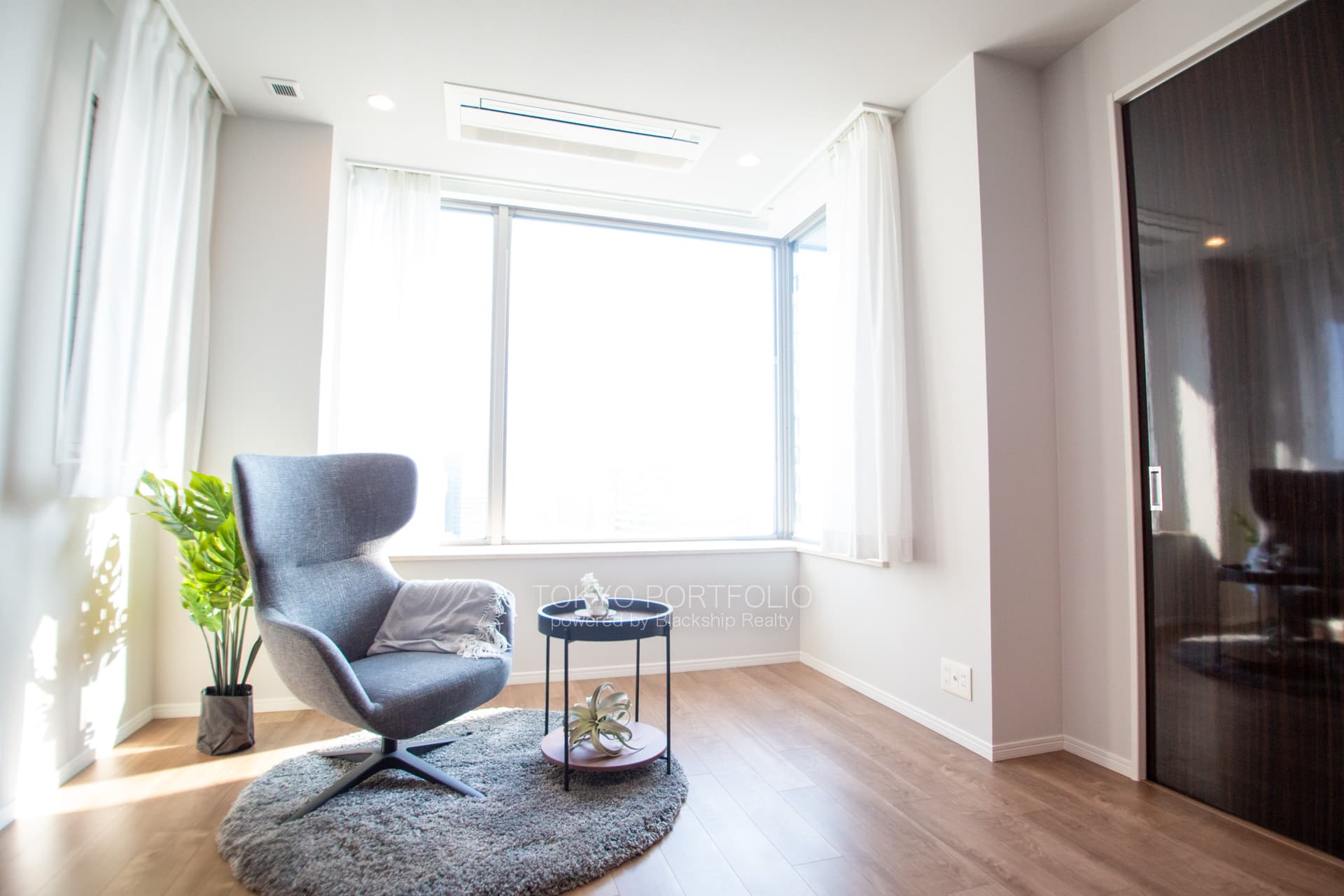 Tokyo Twin Parks Left Wings-03.jpg