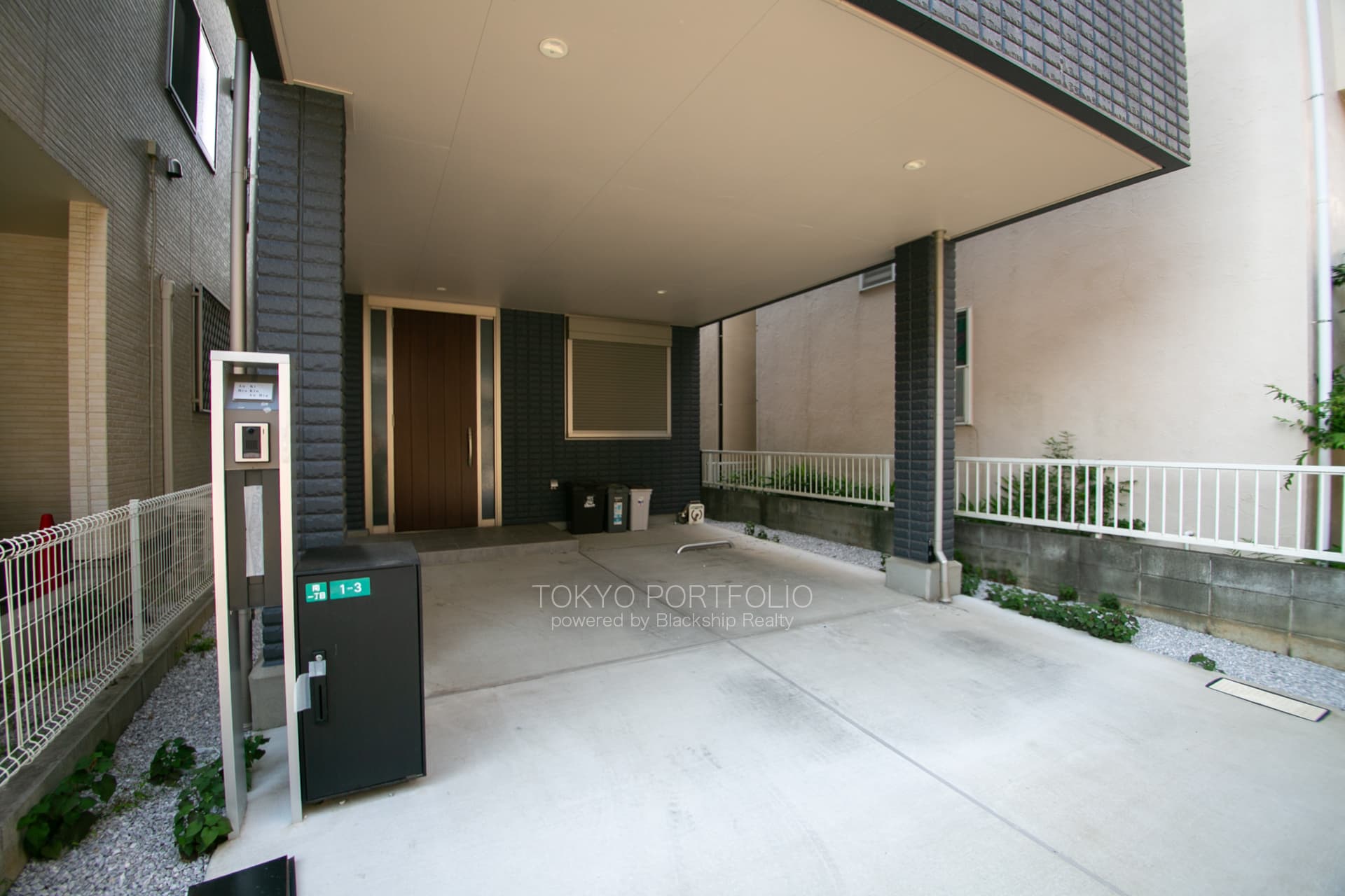 Meguro-ku Minami 1-chome  house-14.jpg