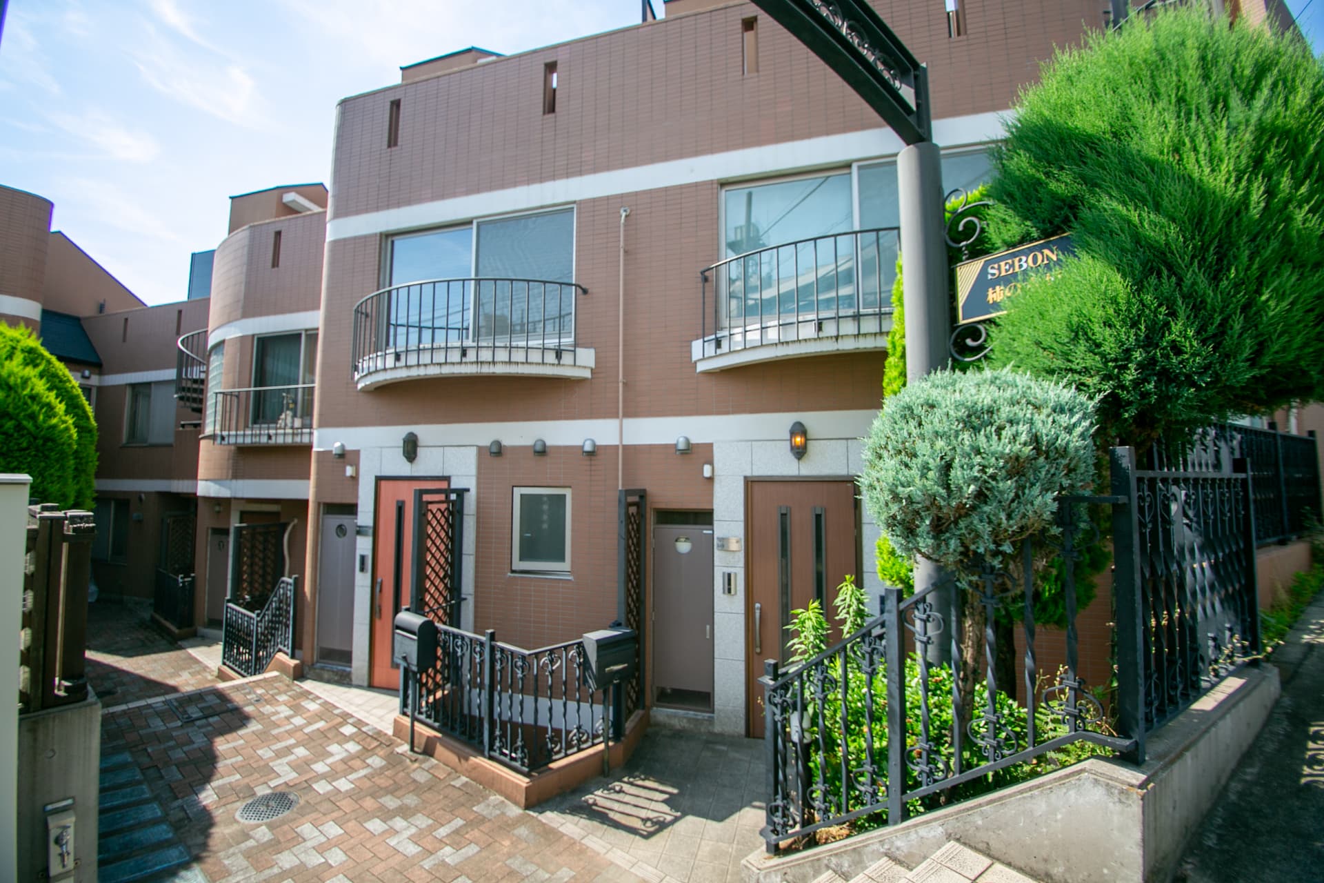 SEBON GRANDIR KAKINOKIZAKA. IG-02.jpg