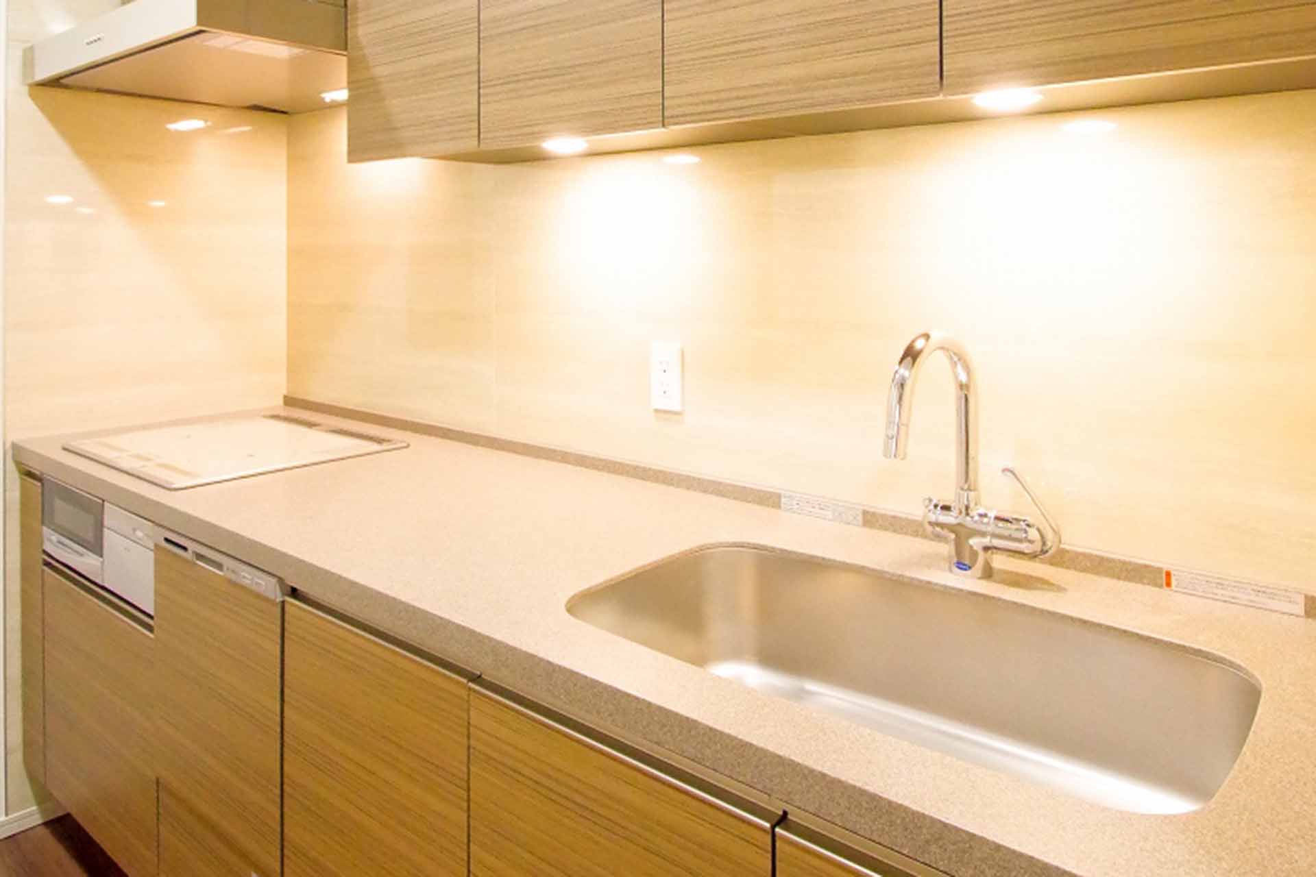 La Tour AOBADAI04.jpg