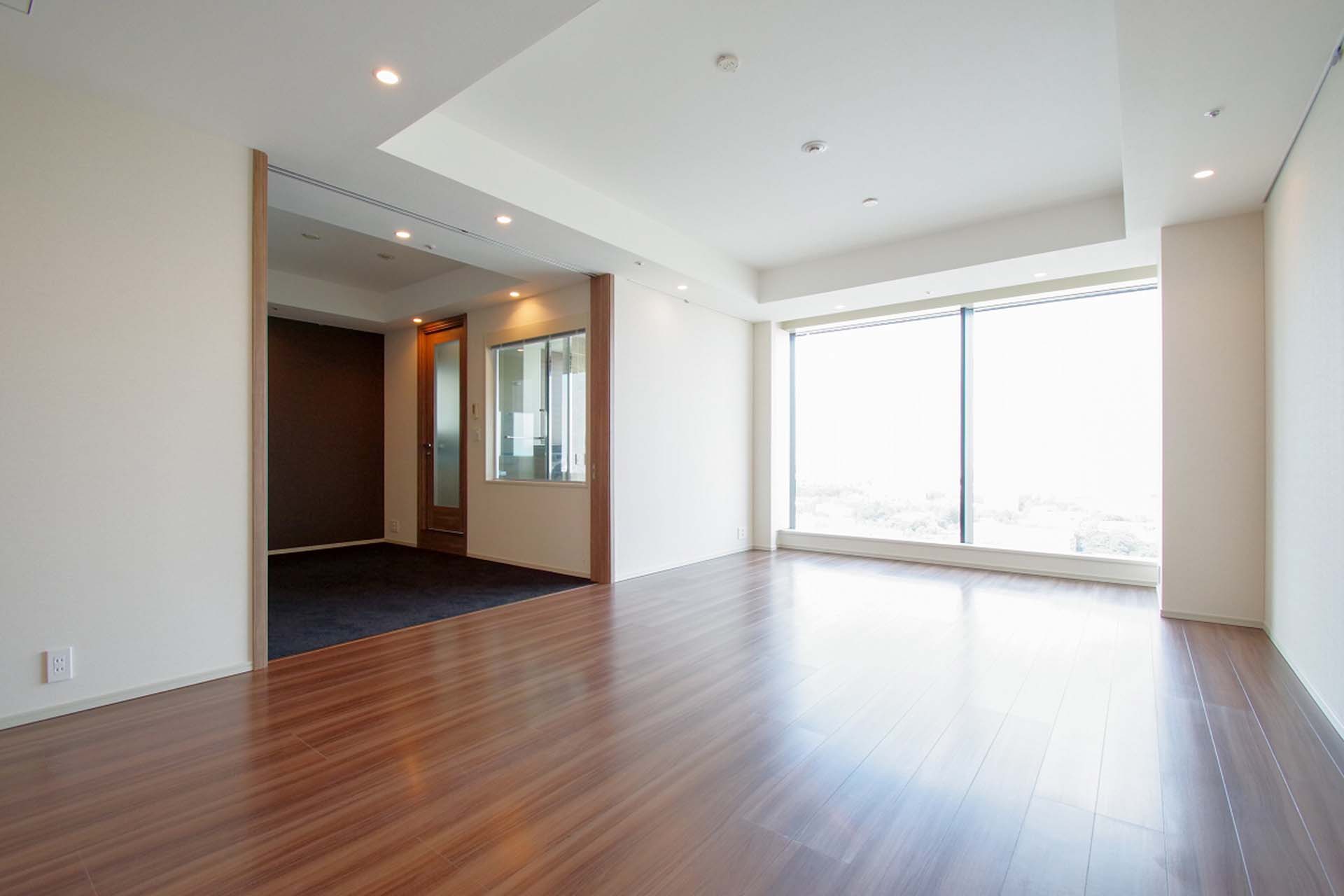 La Tour AOBADAI02.jpg