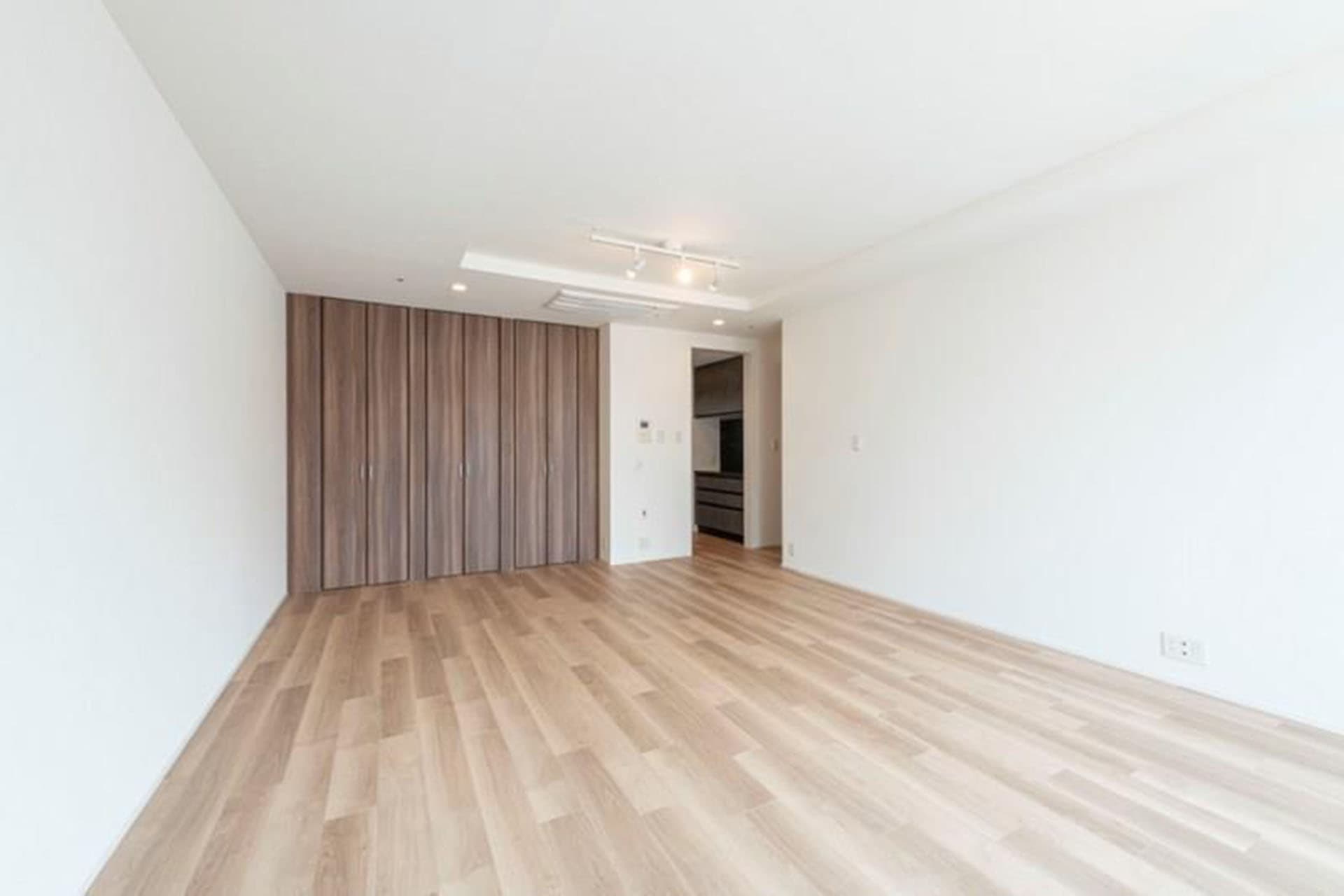 Park Court Toranomon Atago Tower02.jpg