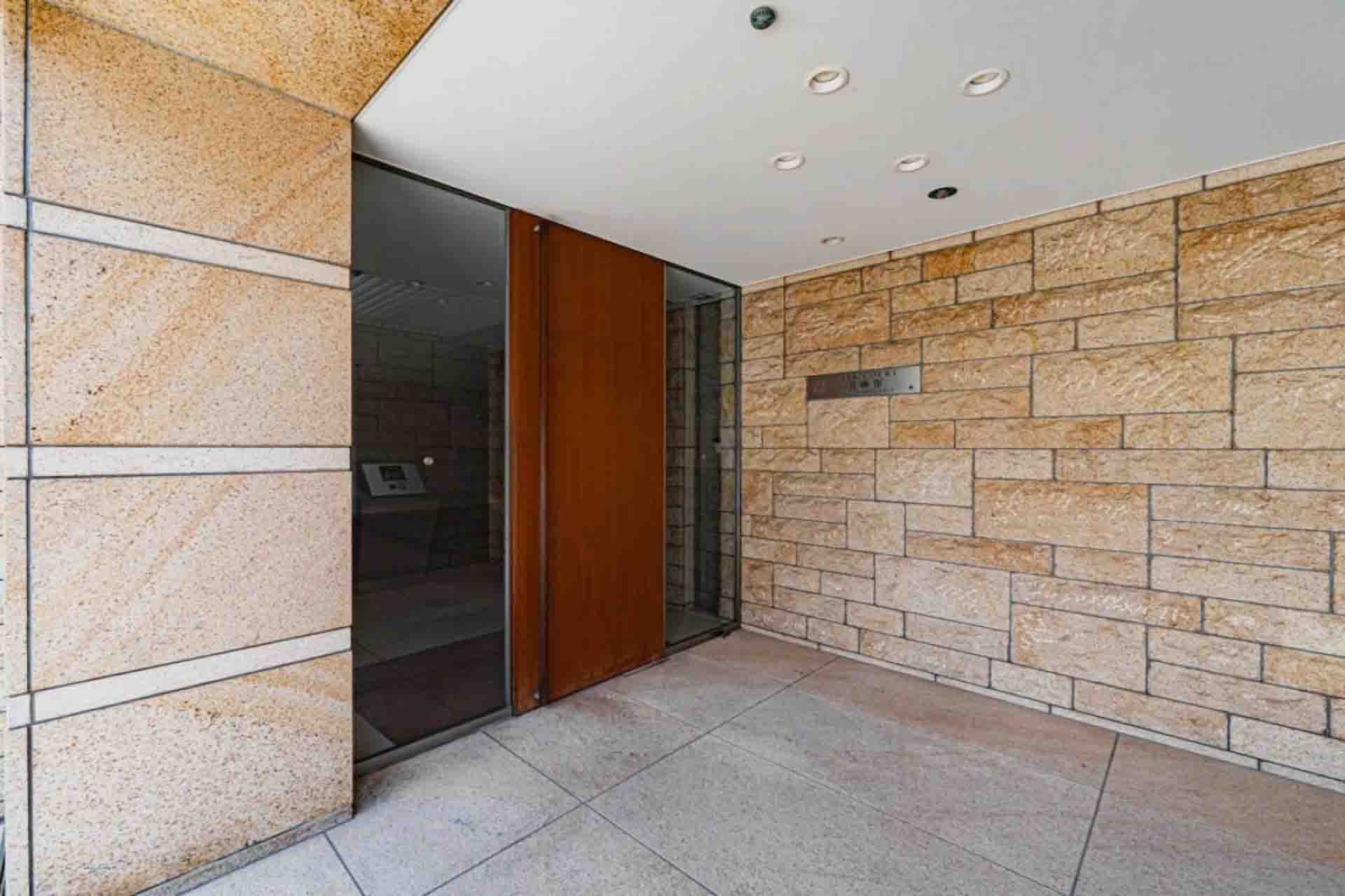 Park Court Minamiazabu Hilltop Residence16.jpg