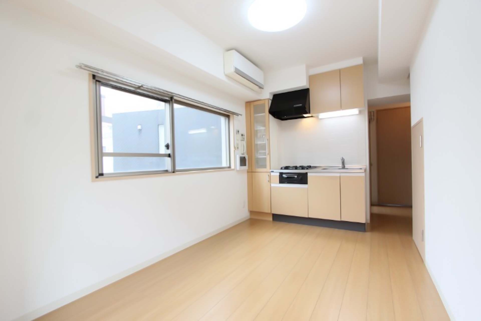 Rose House Azabujuban 7026.jpg