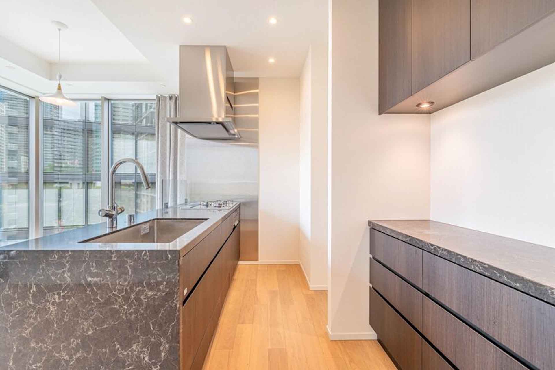 Park Court Toranomon4.jpg