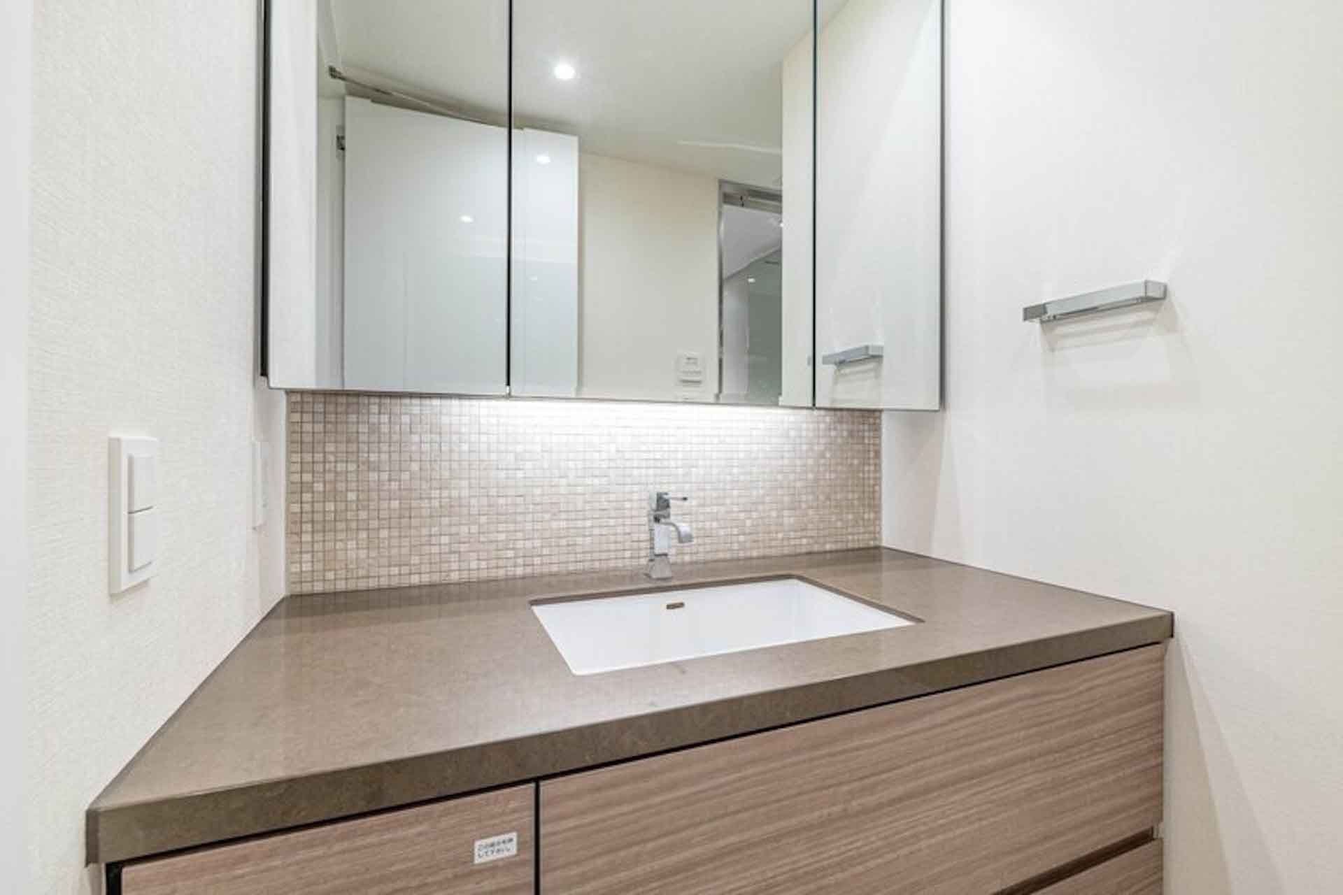 Park Court Toranomon6.jpg