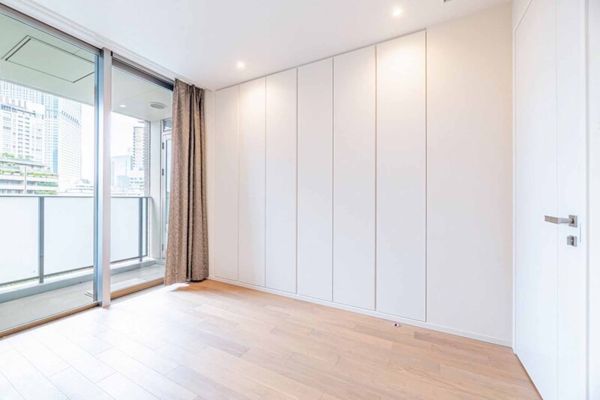 Park Court Toranomon11.jpg