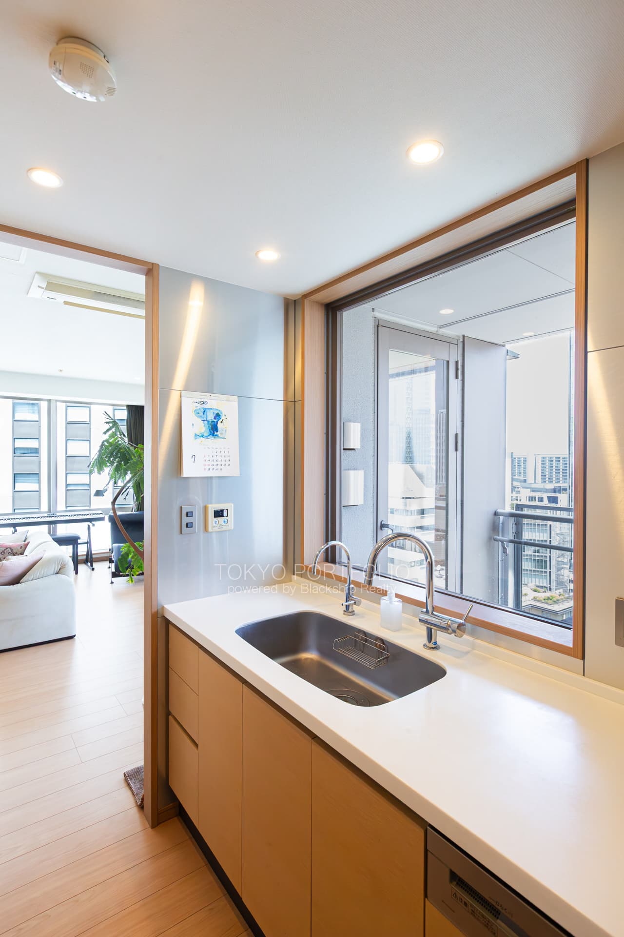 sasion sakurazaka-04.jpg