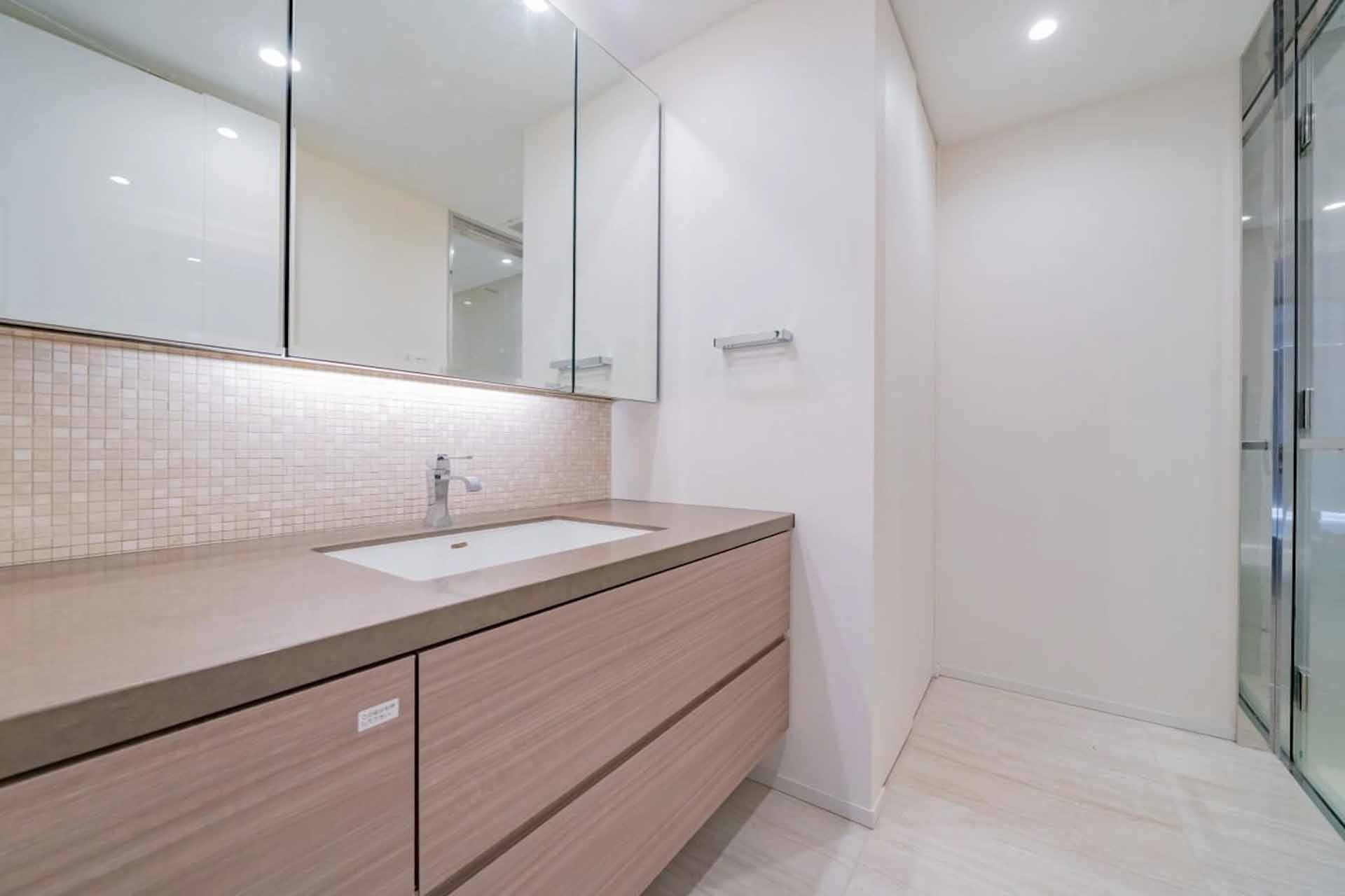 Park Court Toranomon7.jpg