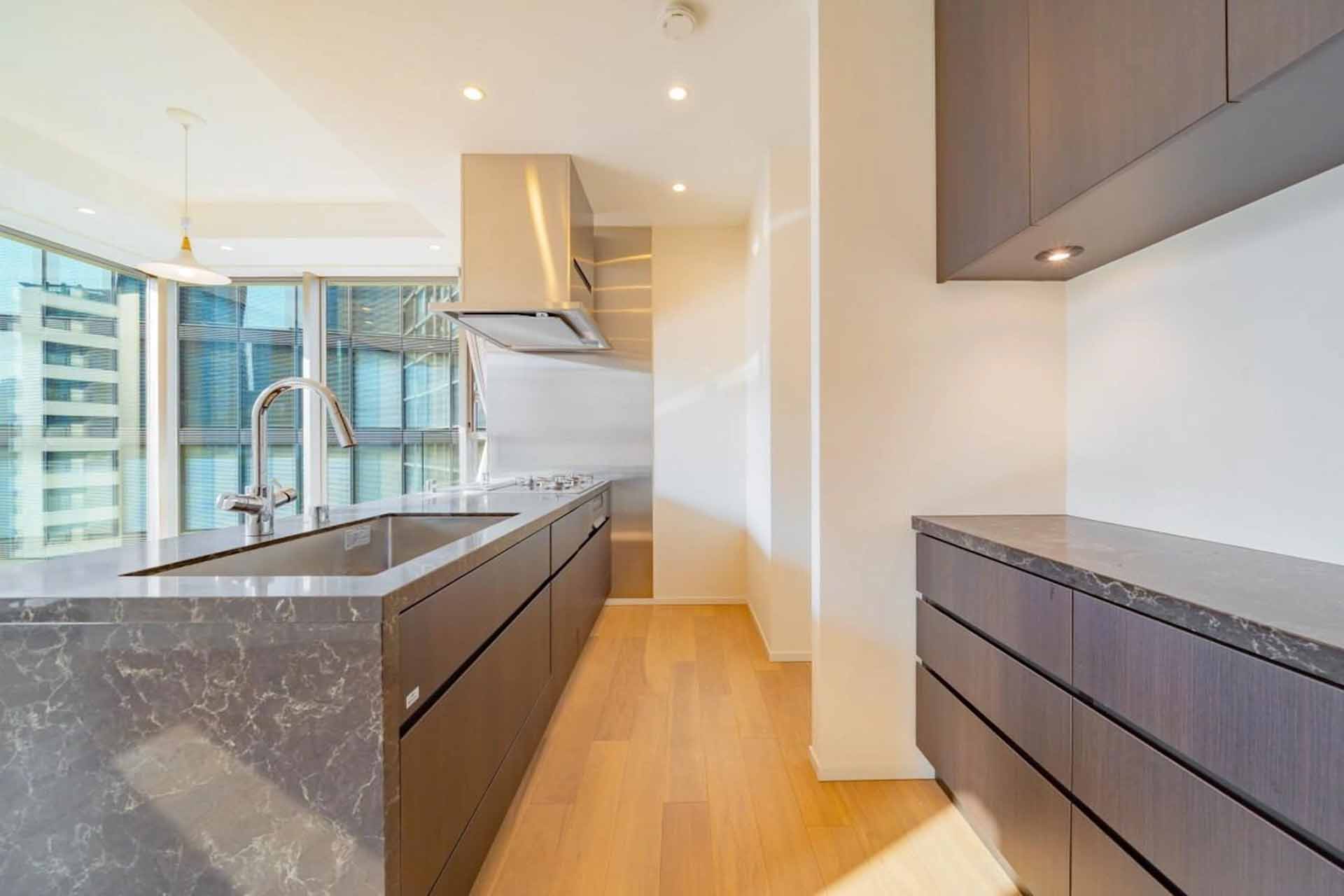 Park Court Toranomon6.jpg