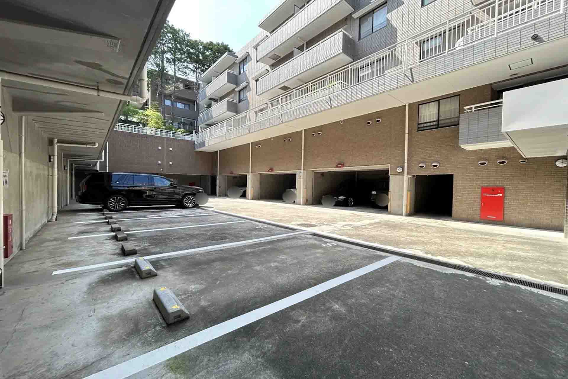 City Court Hiroo3.jpg