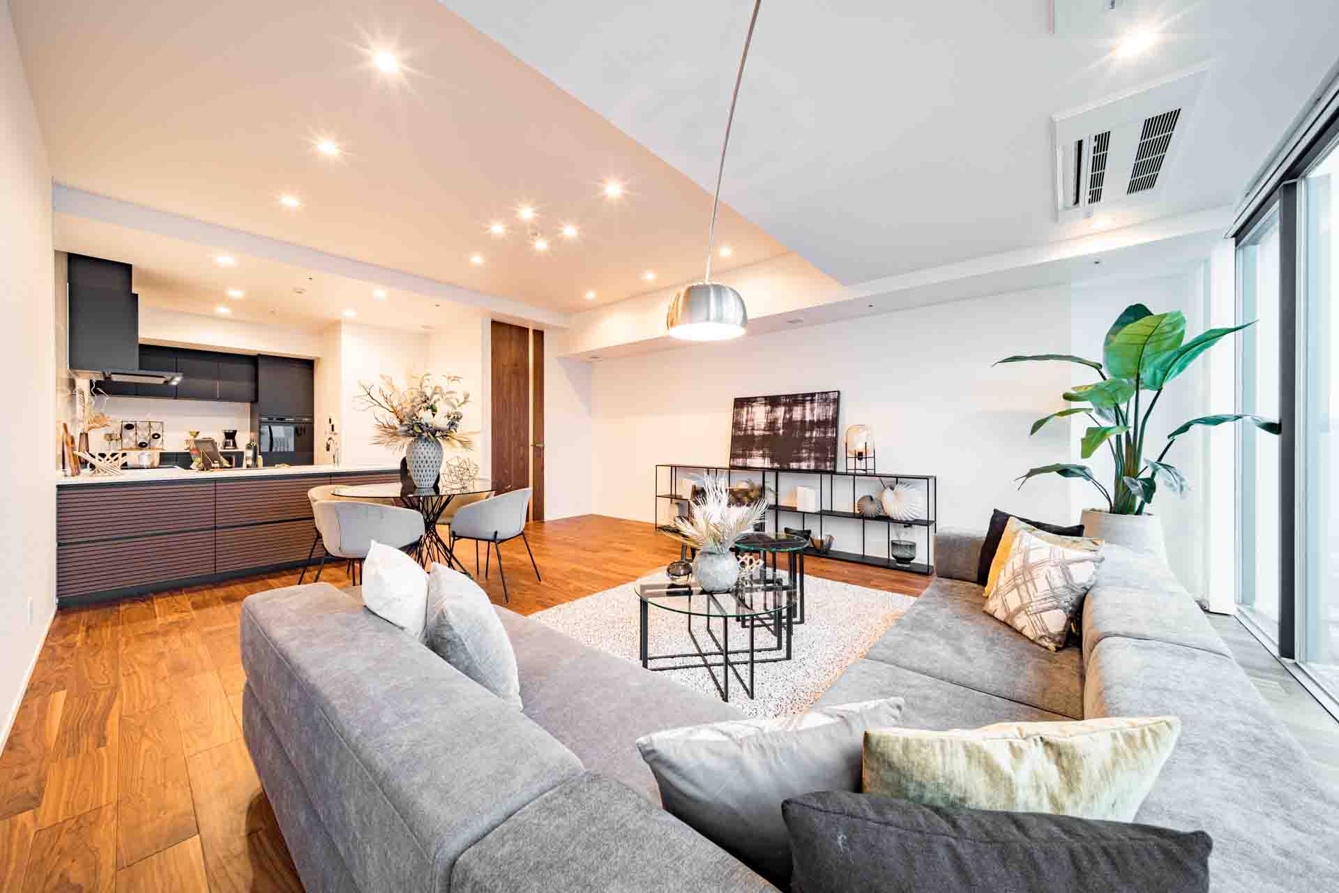 THE ROPPONGI TOKYO LDK2.jpg