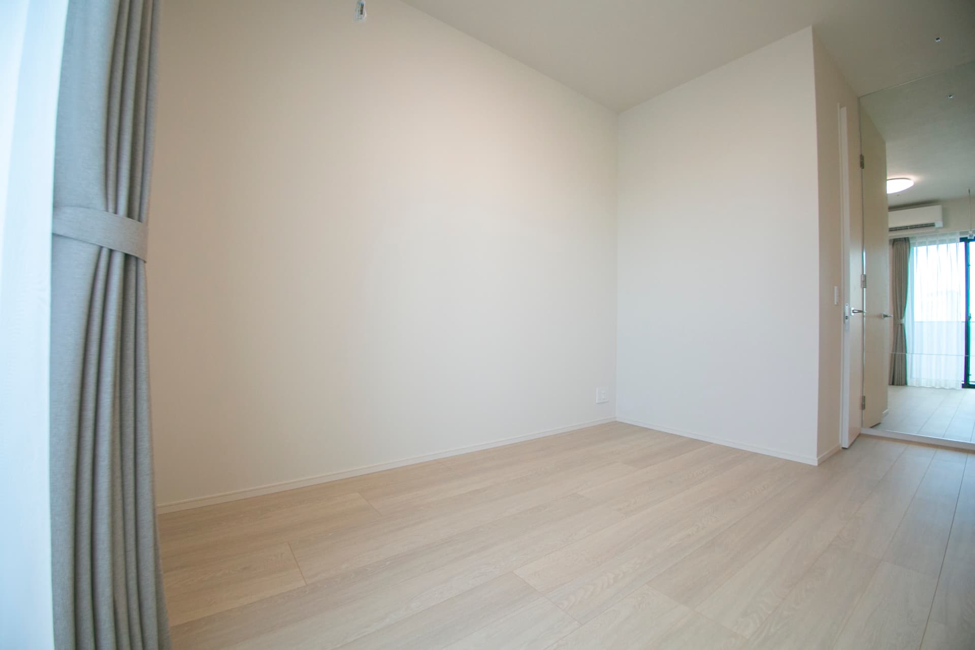 Atlas Aoyama Residential bedroom3.jpg