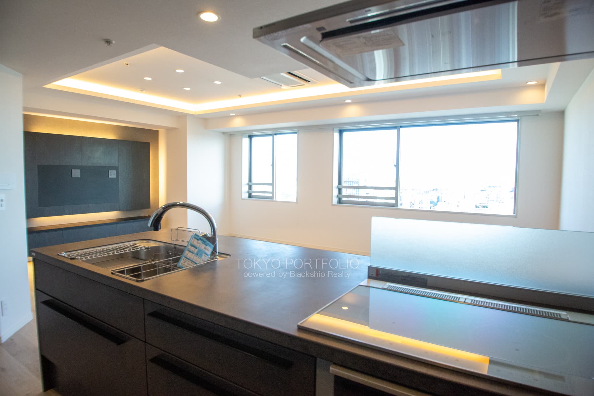 Daikanyama Address-03.jpg