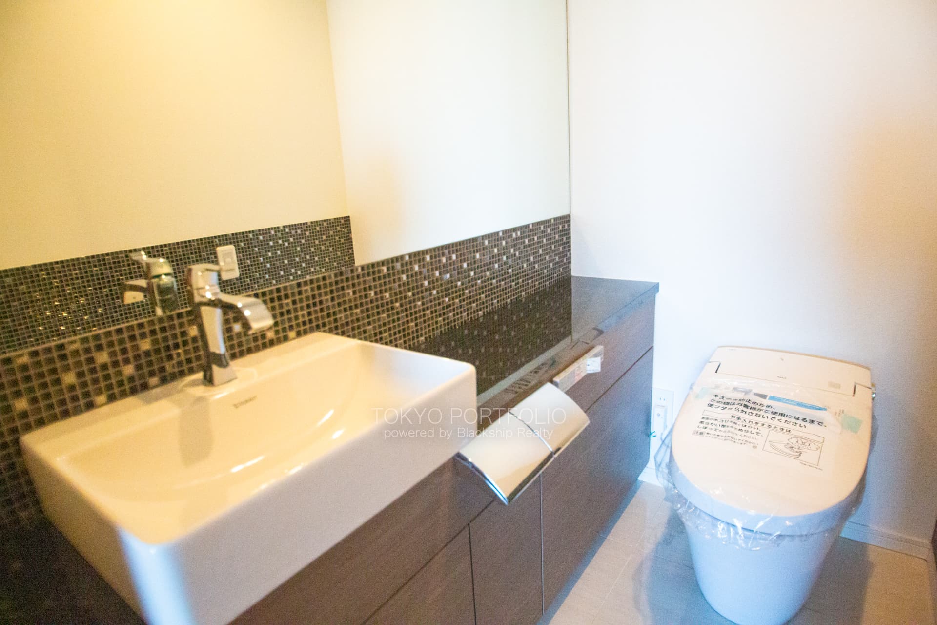 Daikanyama Address-08.jpg