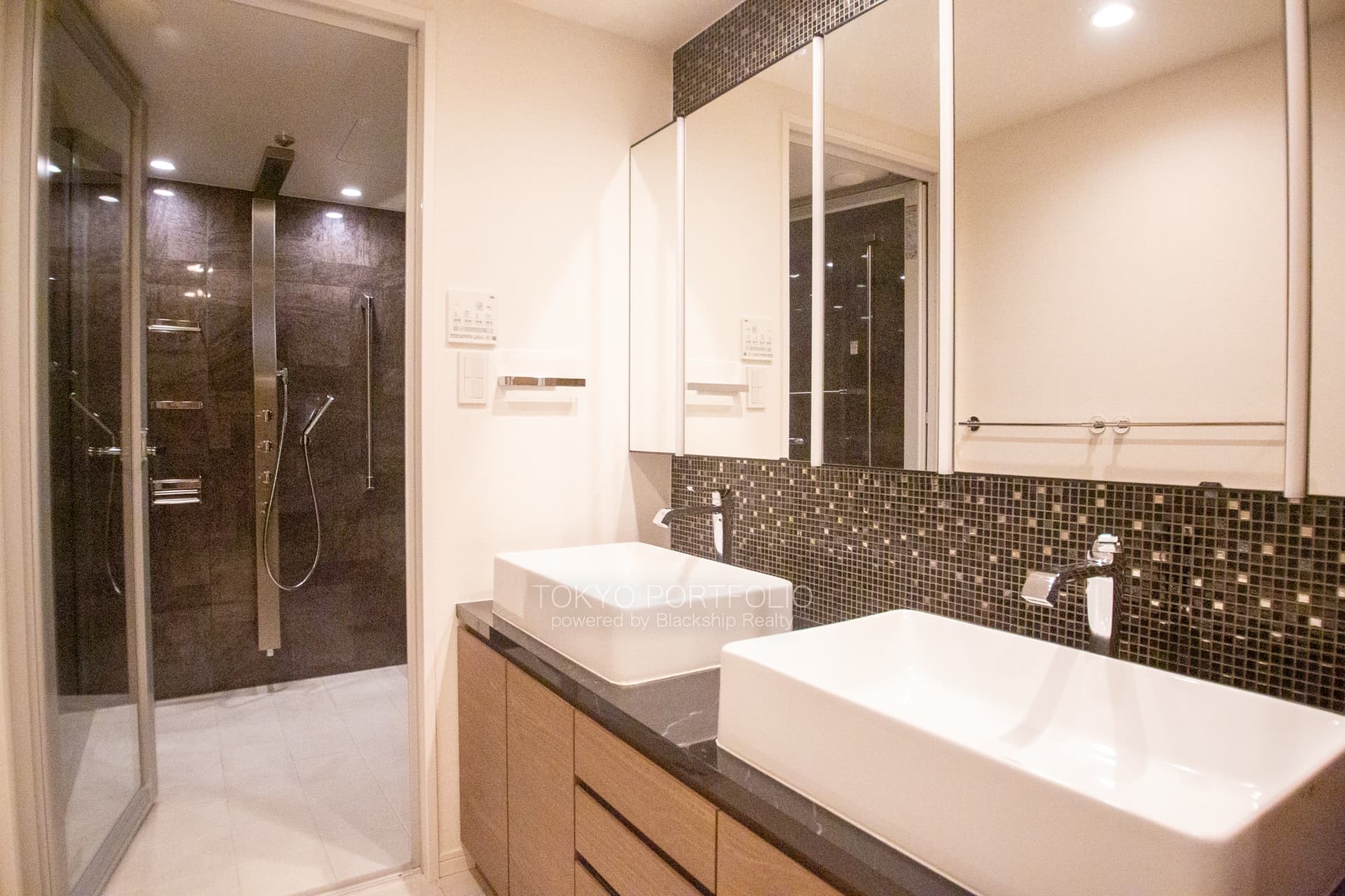 Daikanyama Address-10.jpg