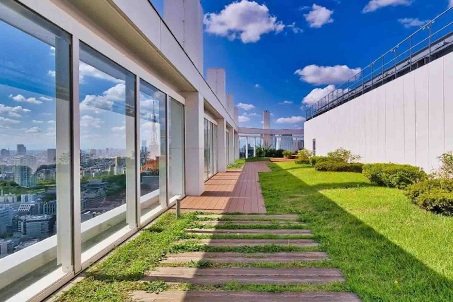 Park Court Hamarikyu The Tower1.jpg