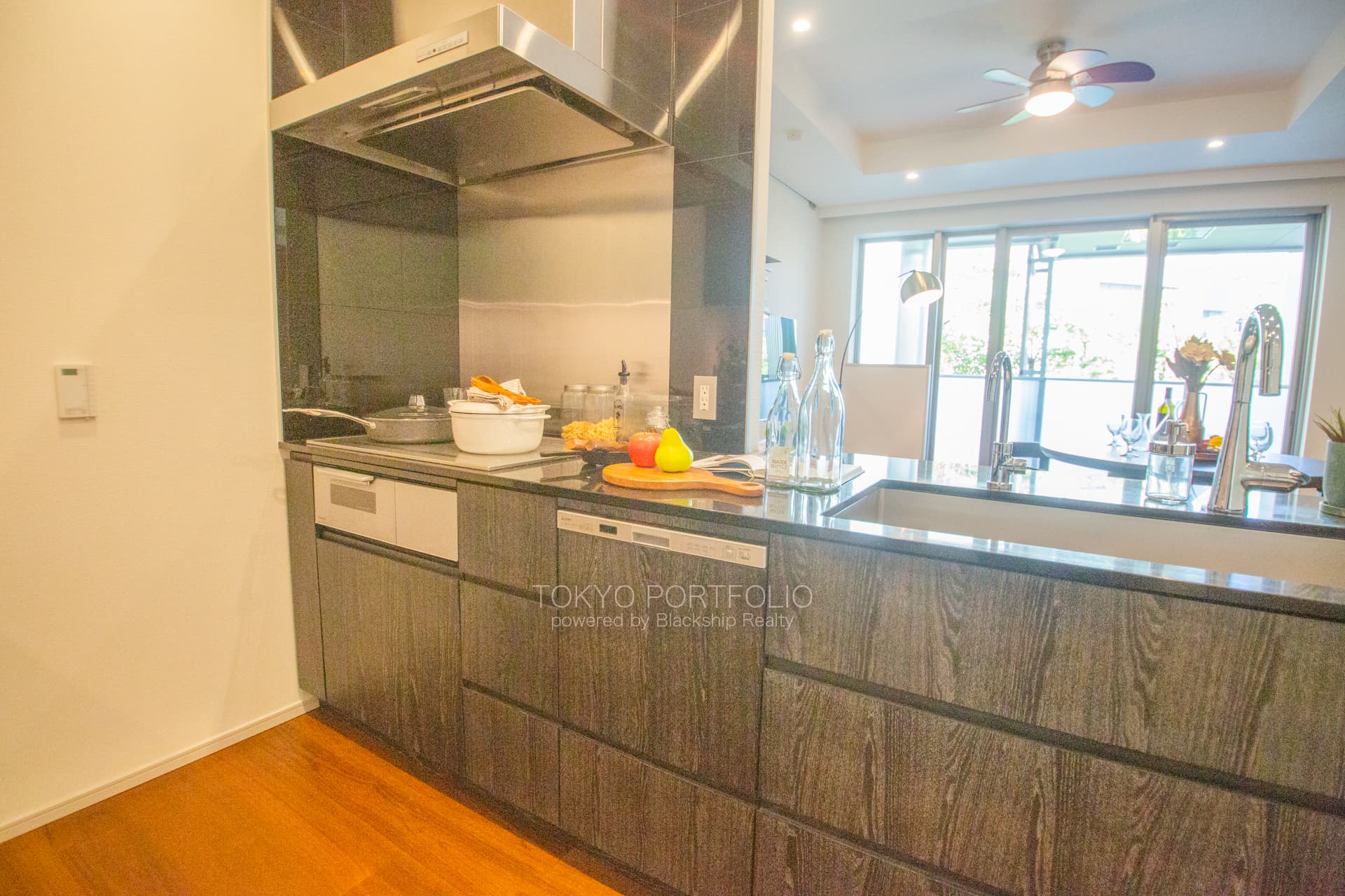 The Parkhouse Grand. Minamiaoyama Takagicho-05.jpg