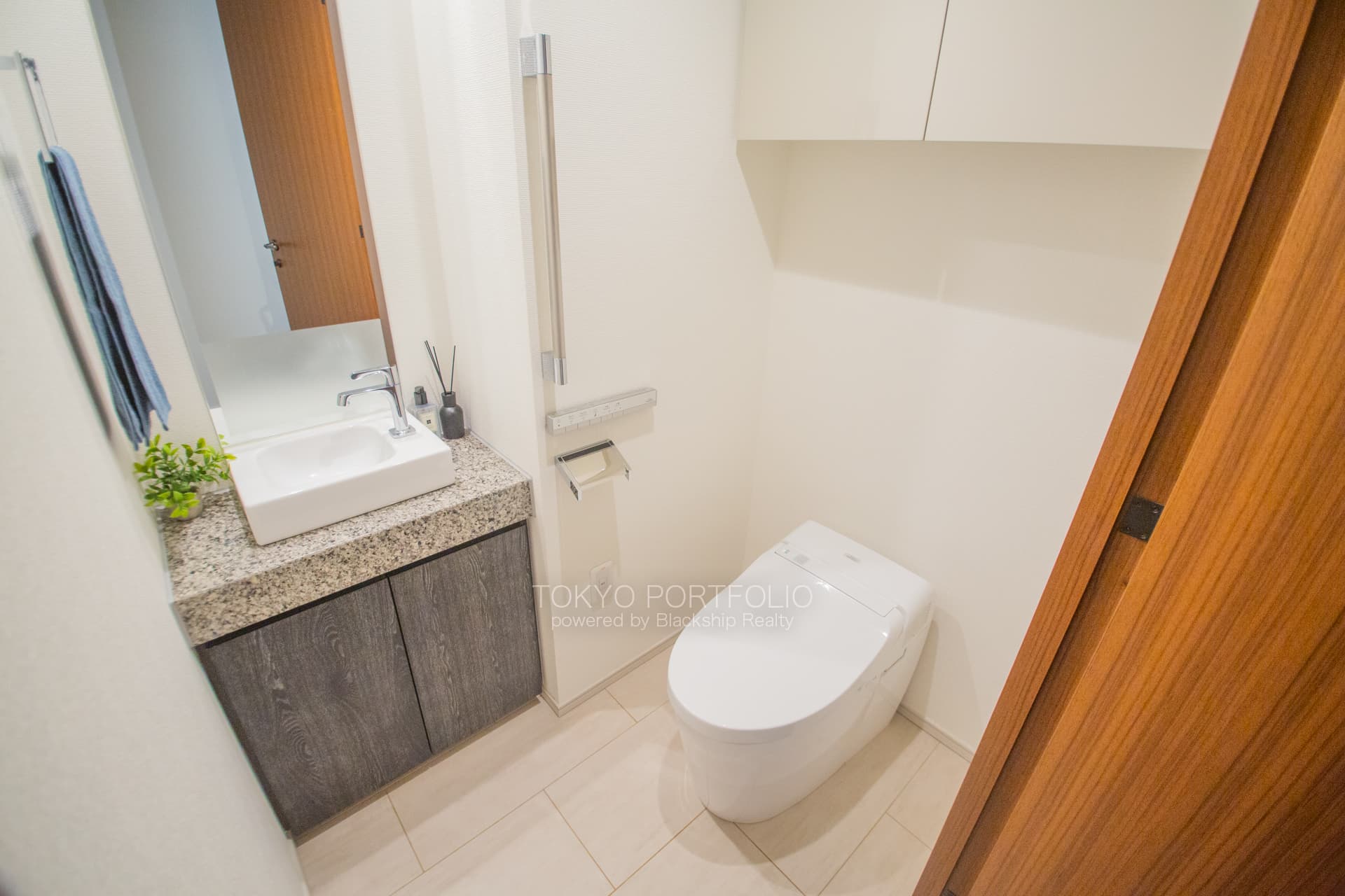 The Parkhouse Grand. Minamiaoyama Takagicho-10.jpg