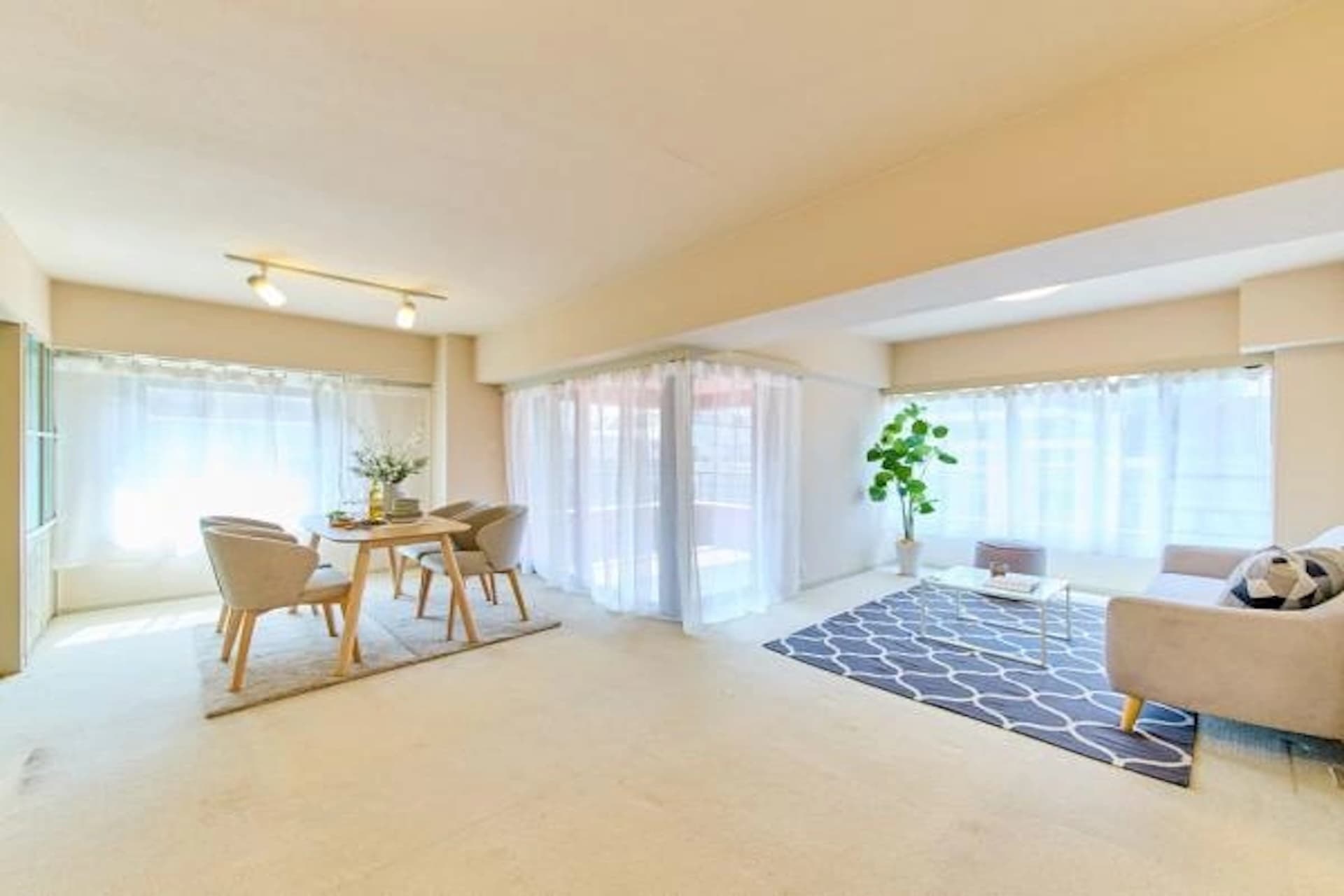 Sangubashi Pair City5.jpg