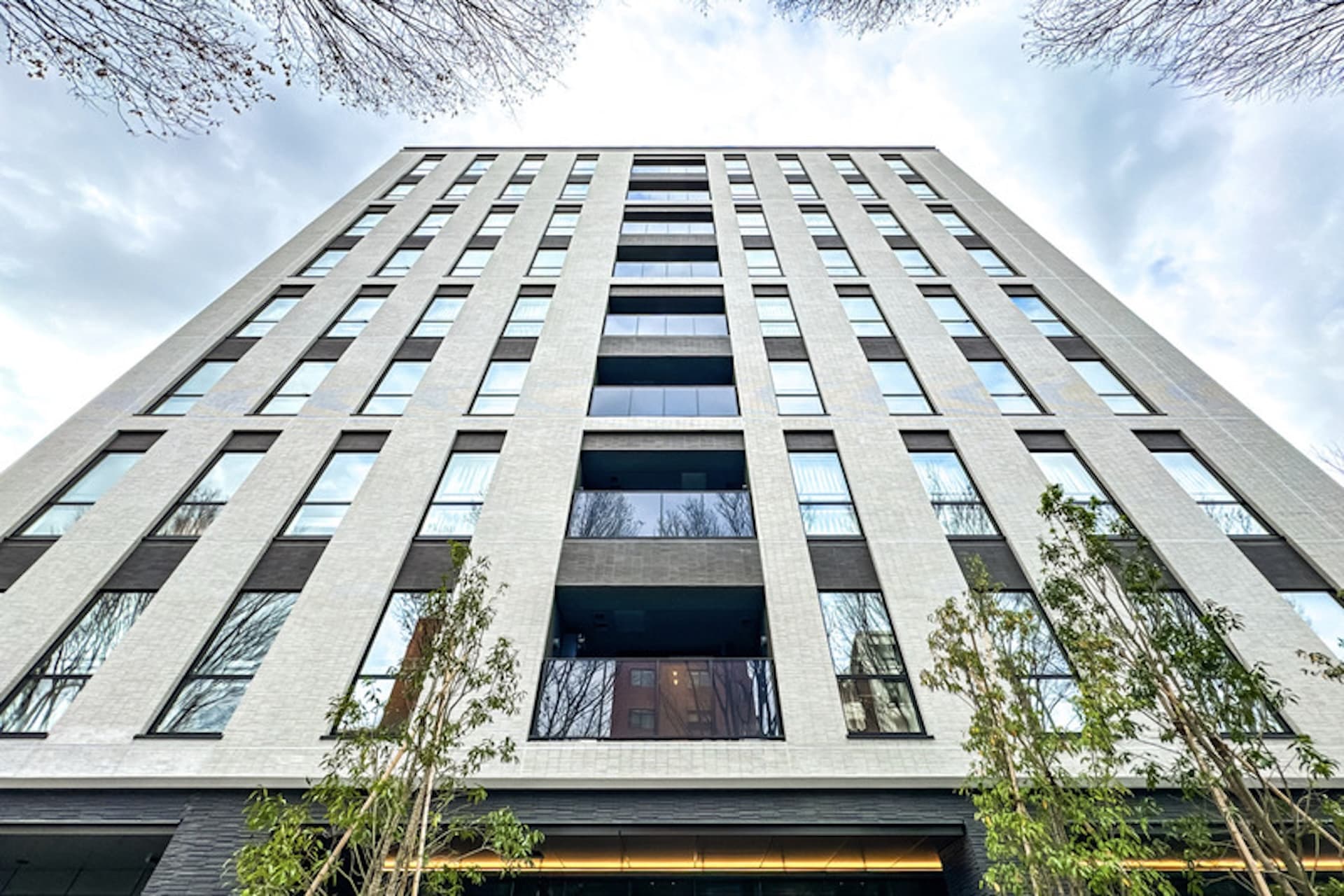 The Parkhouse Yoyogi Oyama2.jpg