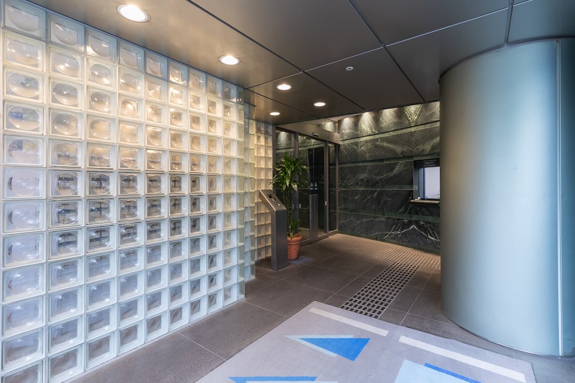 YOKOSO RAINBOW TOWER HEIGHTS 12.jpg