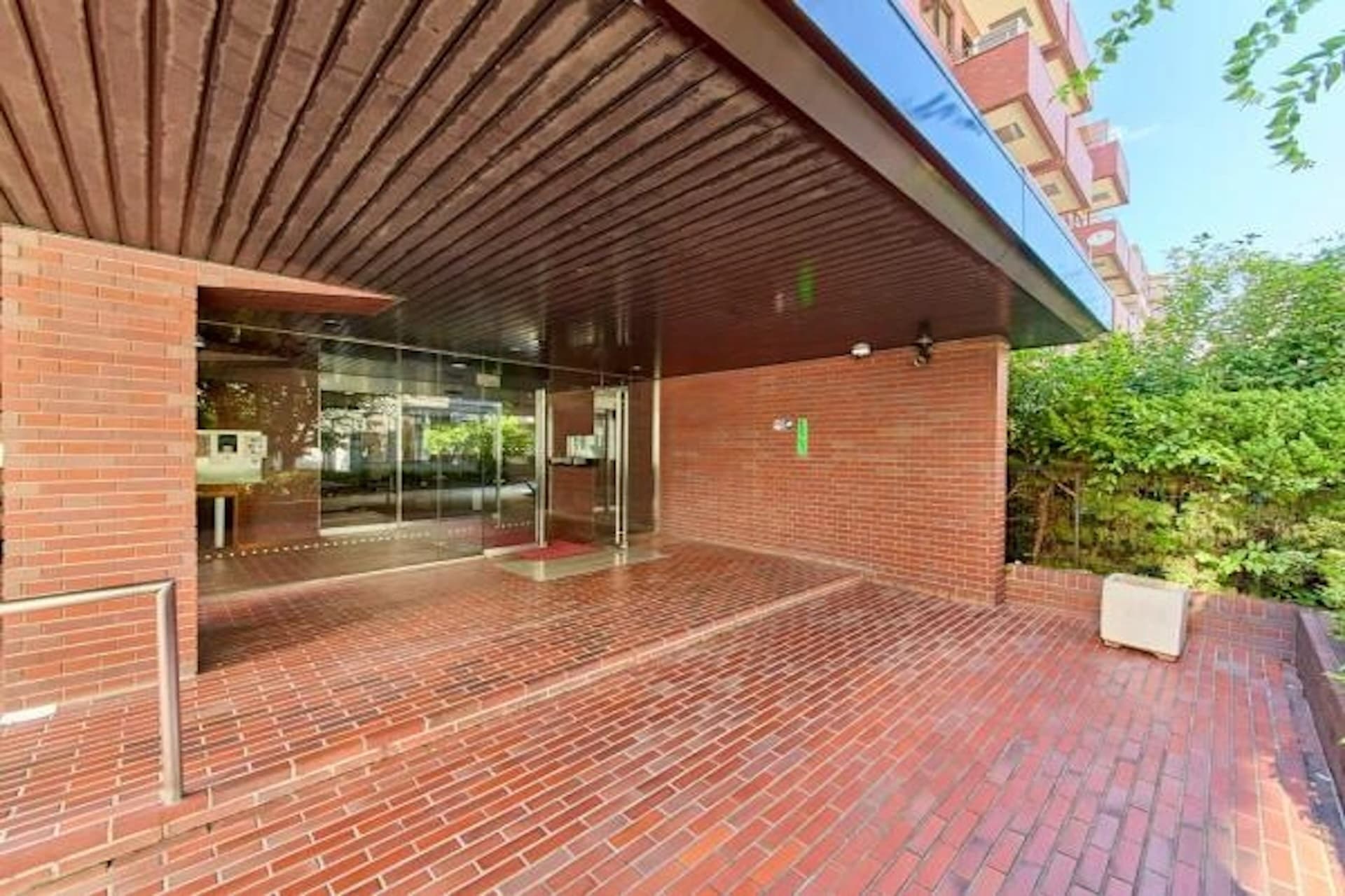 Parkside Roppongi1.jpg