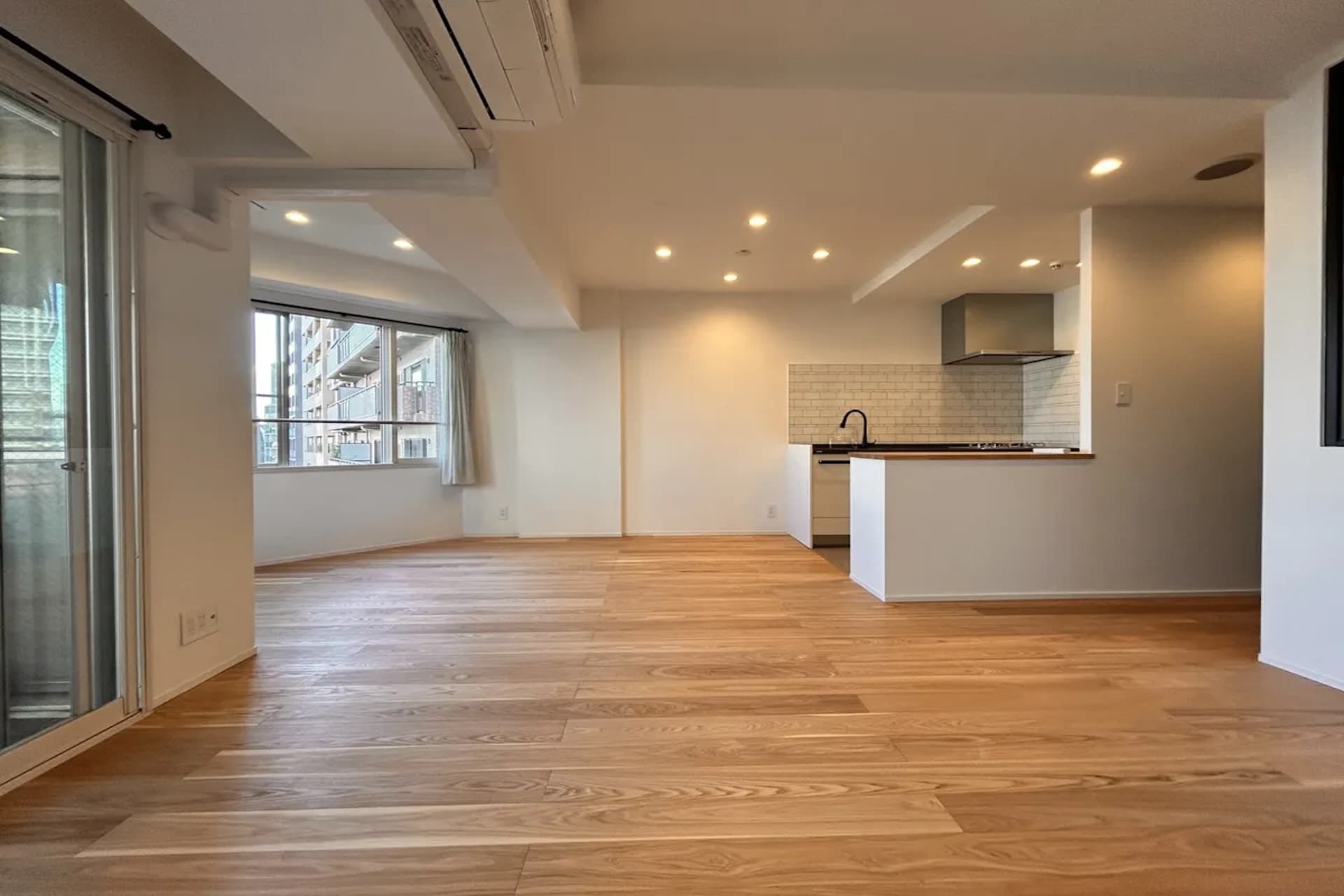 Richer Hiroo5.jpg