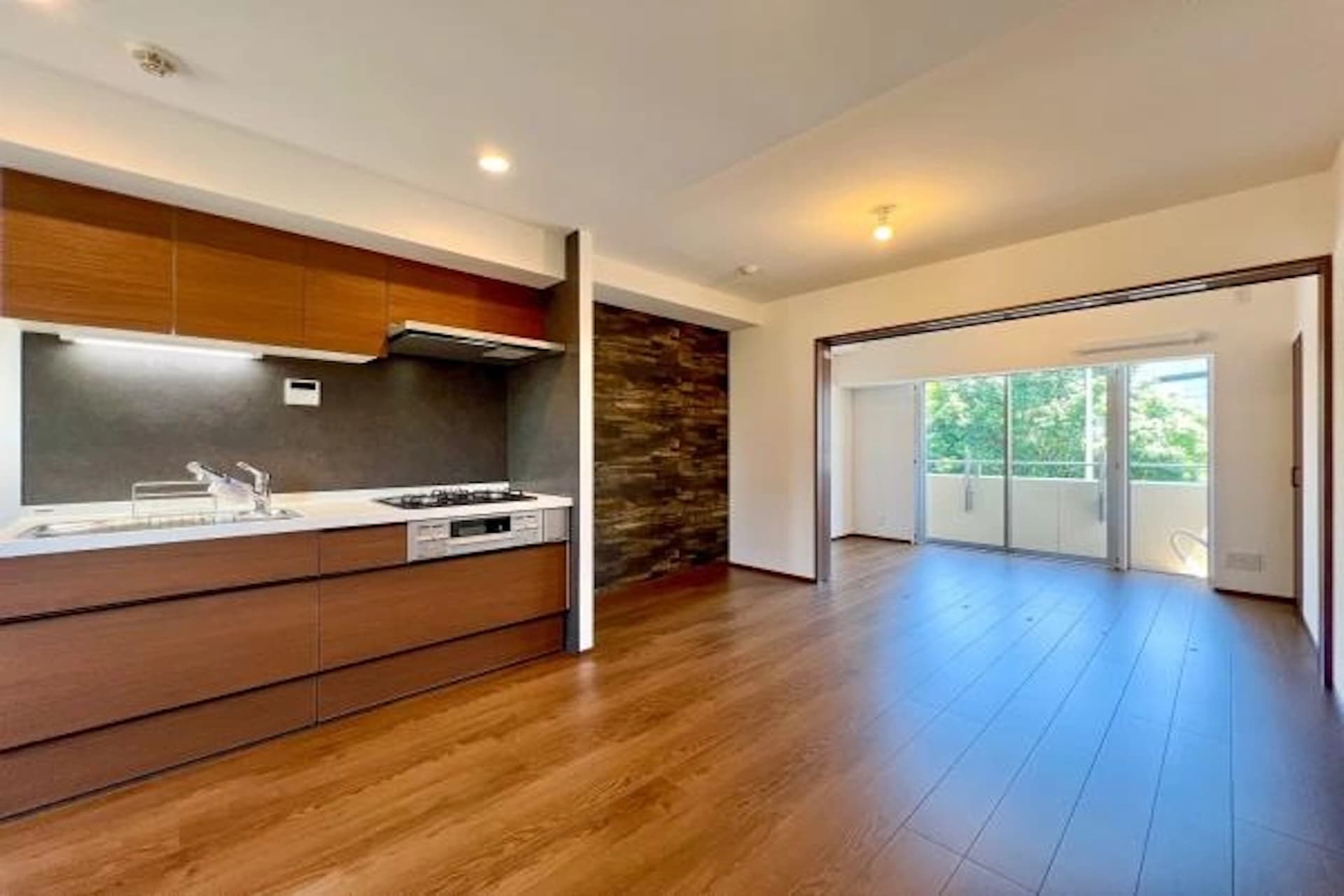 Clover Roppongi14.jpg