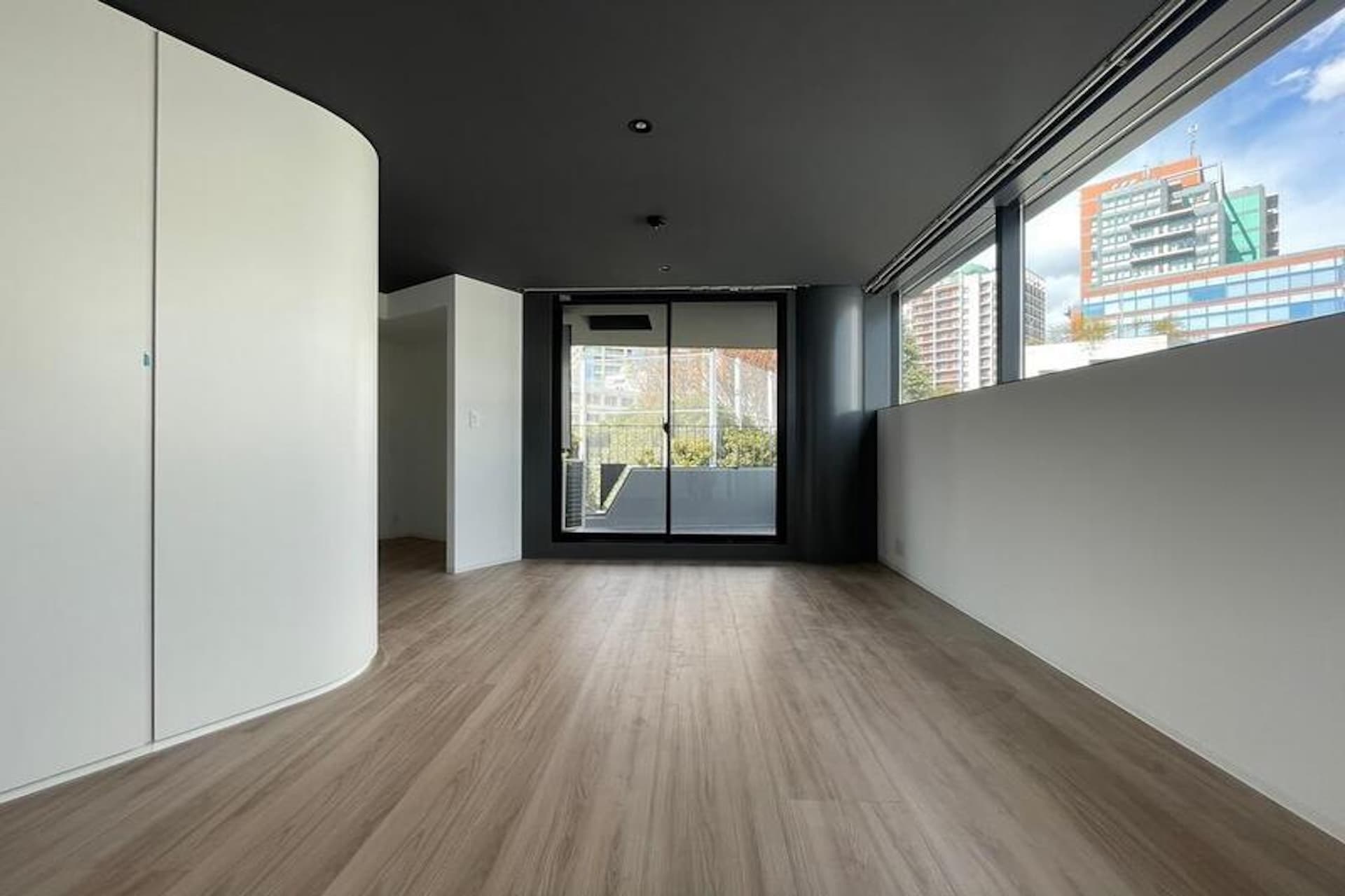 LUMIEC suite AZABUJUBAN1.jpg