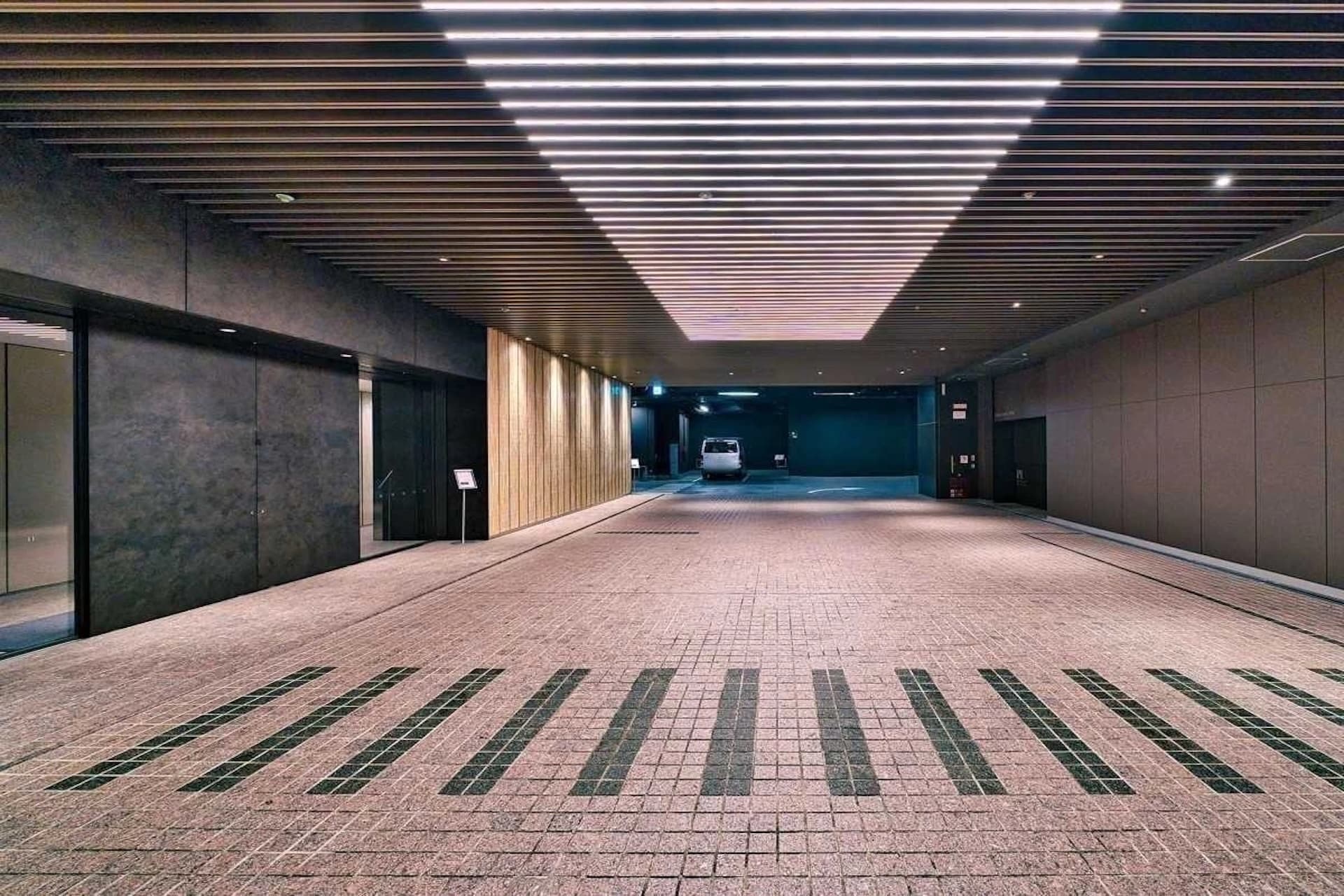 Park Court Shibuya The Tower 17.jpg