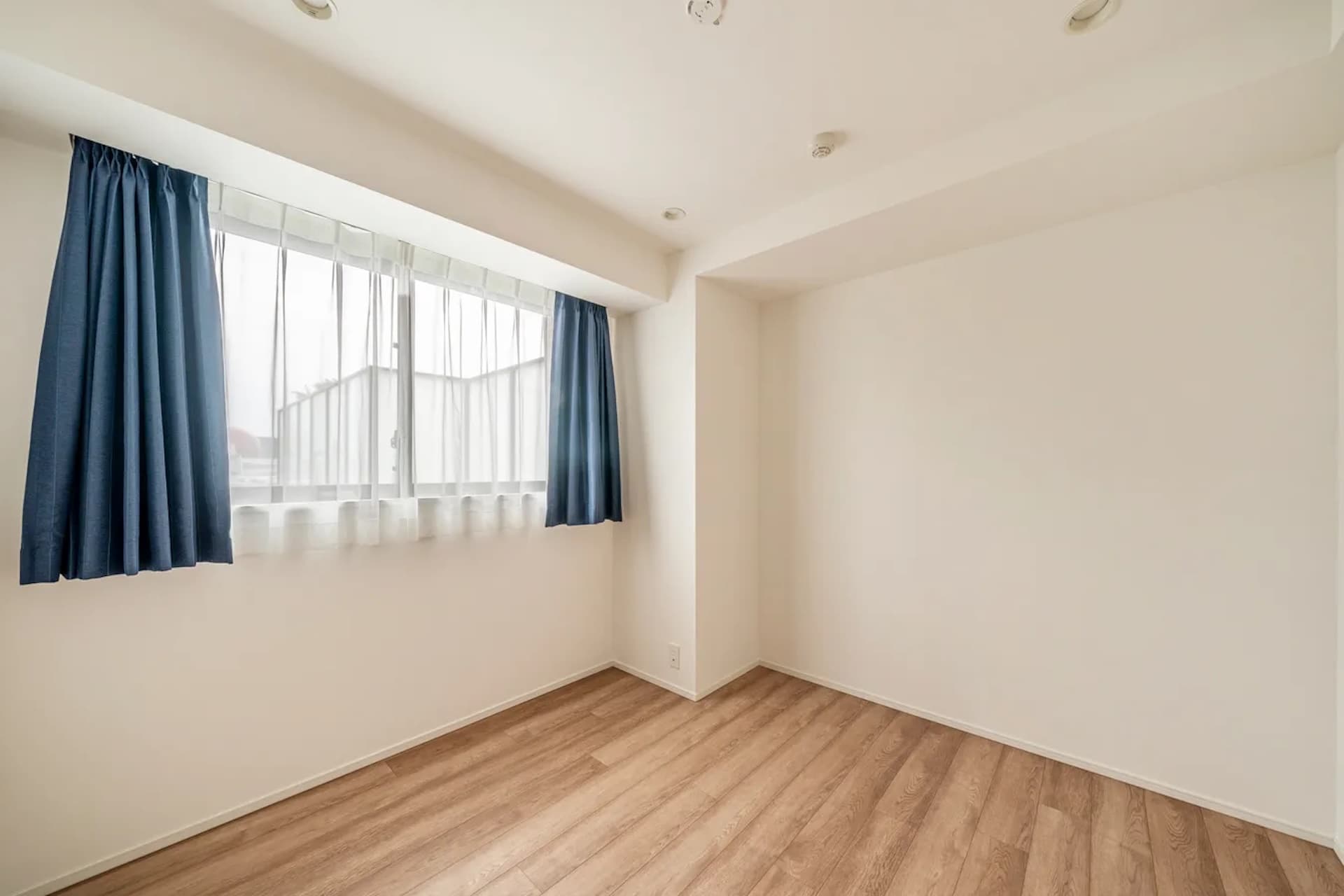 Park Court Shirokane Chojamaru2.jpg