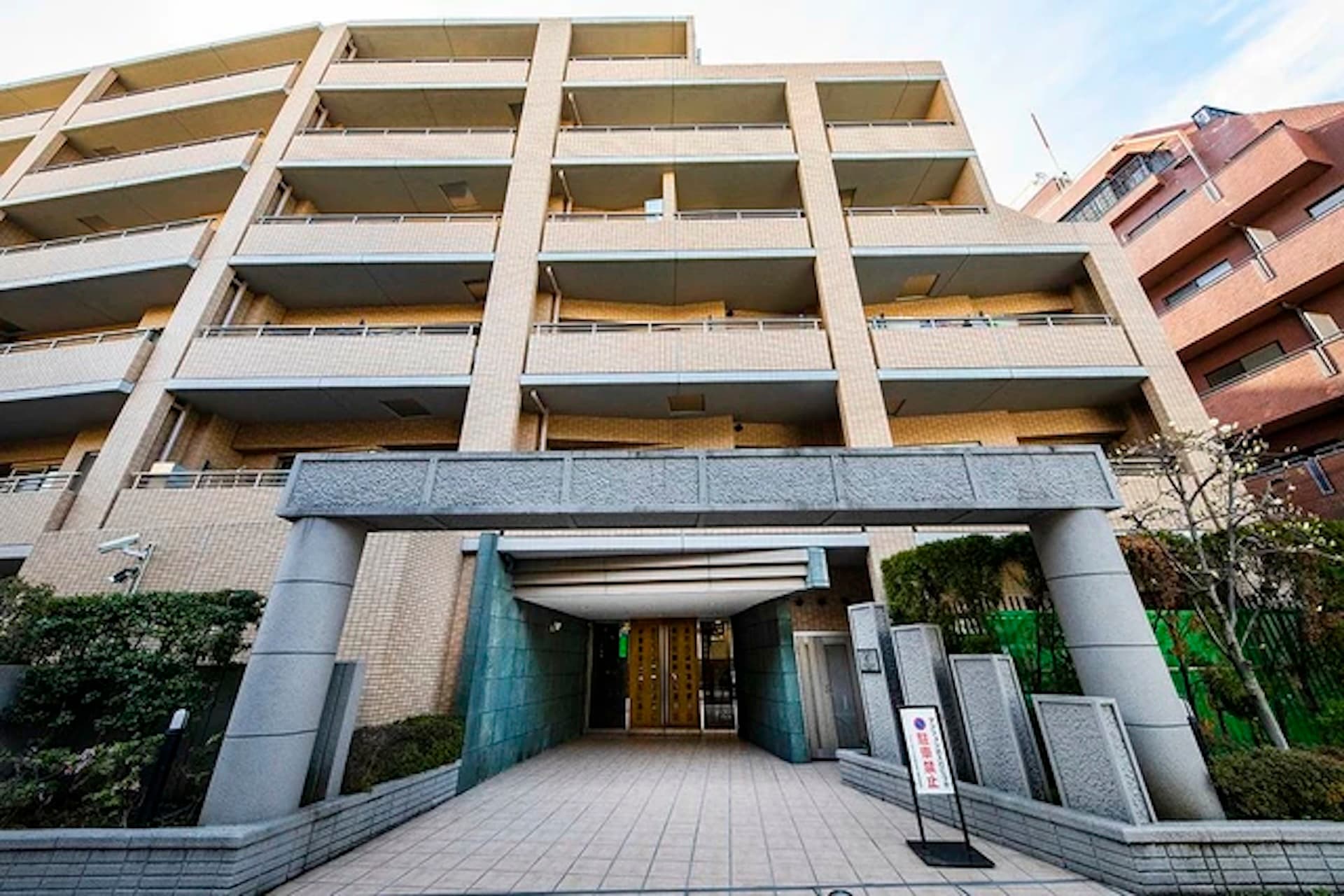 Crescent Meguro Hanabusayama21.jpg