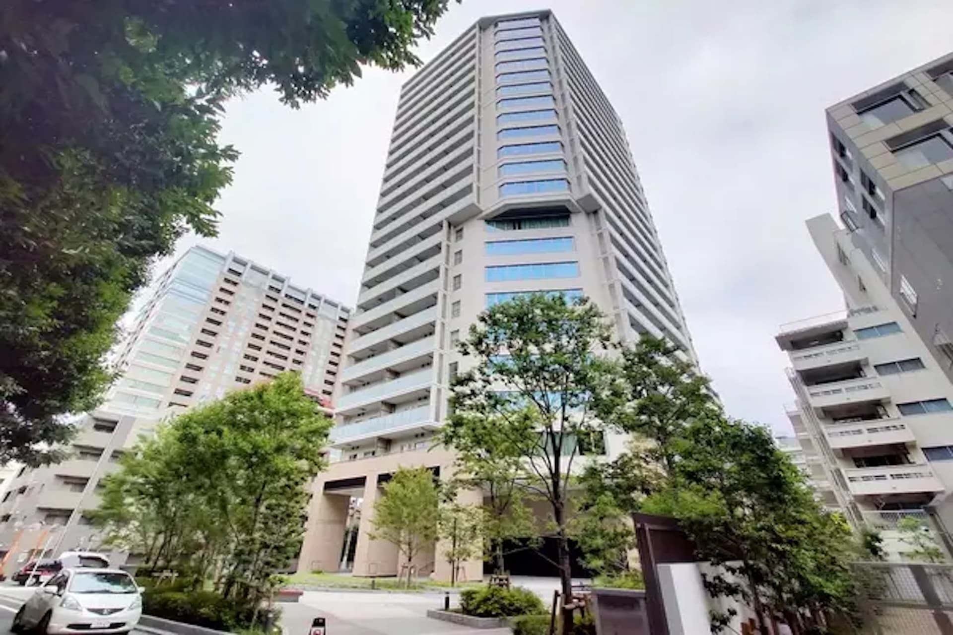 The Parkhouse Mita Tower 3.jpg