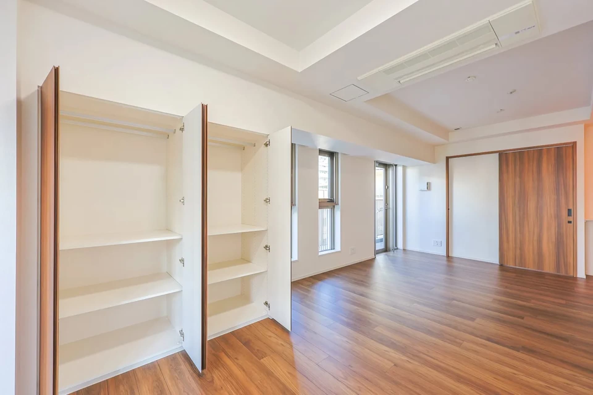 The Parkhouse Mita Tower 10.jpg