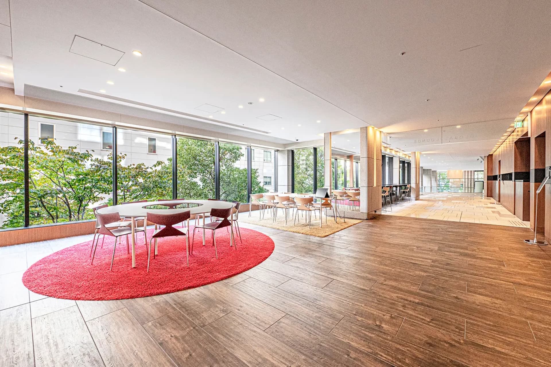 GLOBAL FRONT TOWER3.jpg