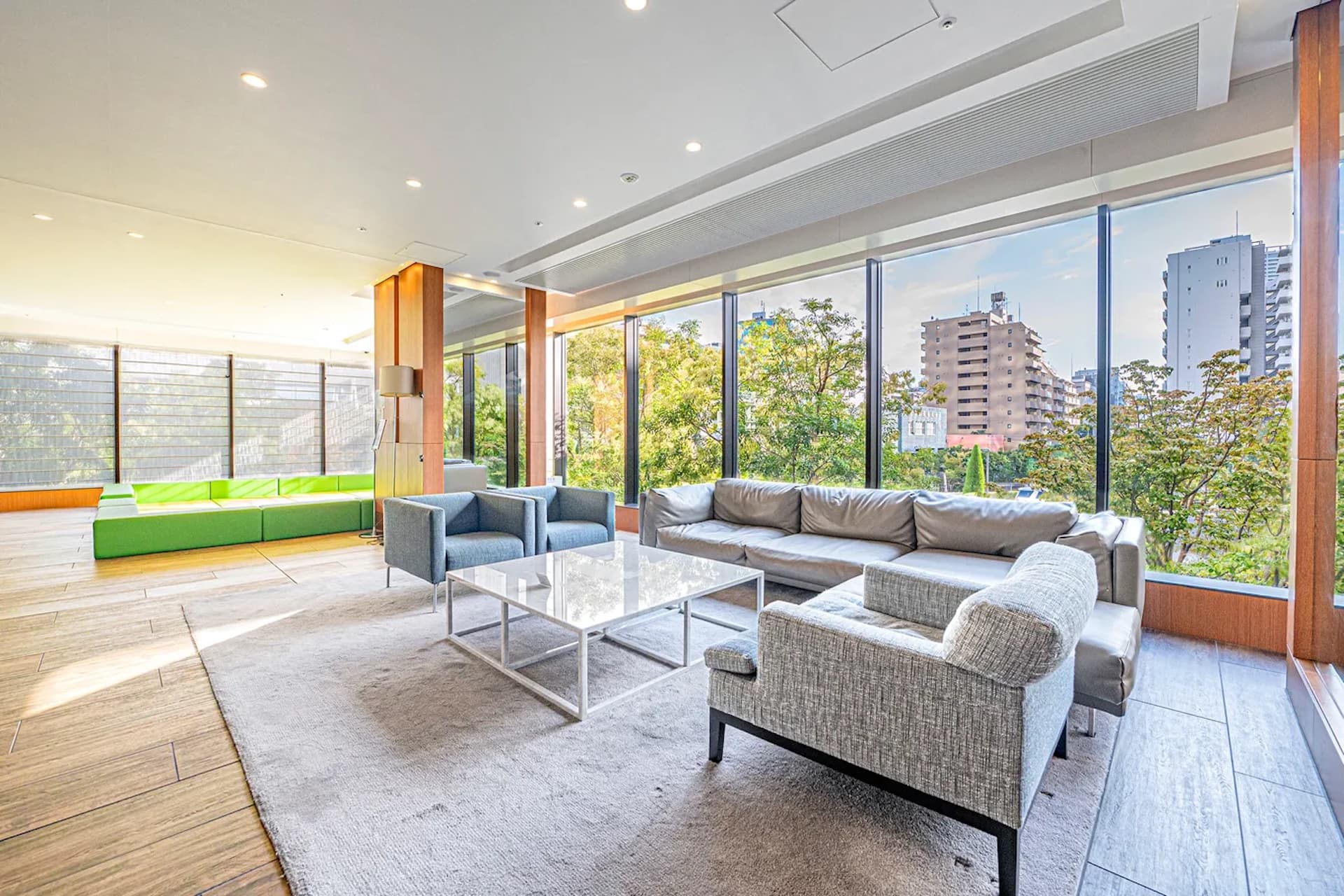 GLOBAL FRONT TOWER5.jpg