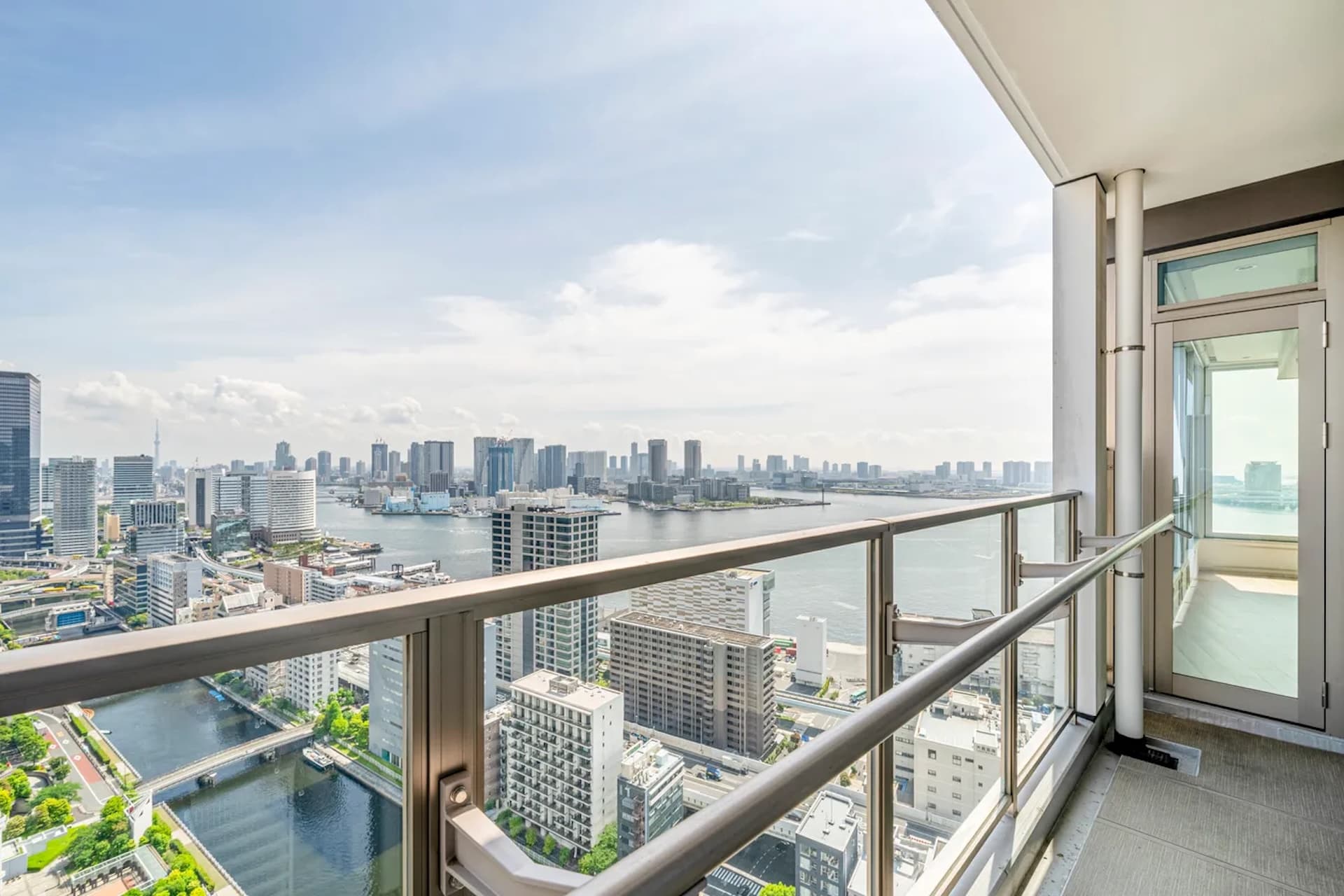 GLOBAL FRONT TOWER18.jpg