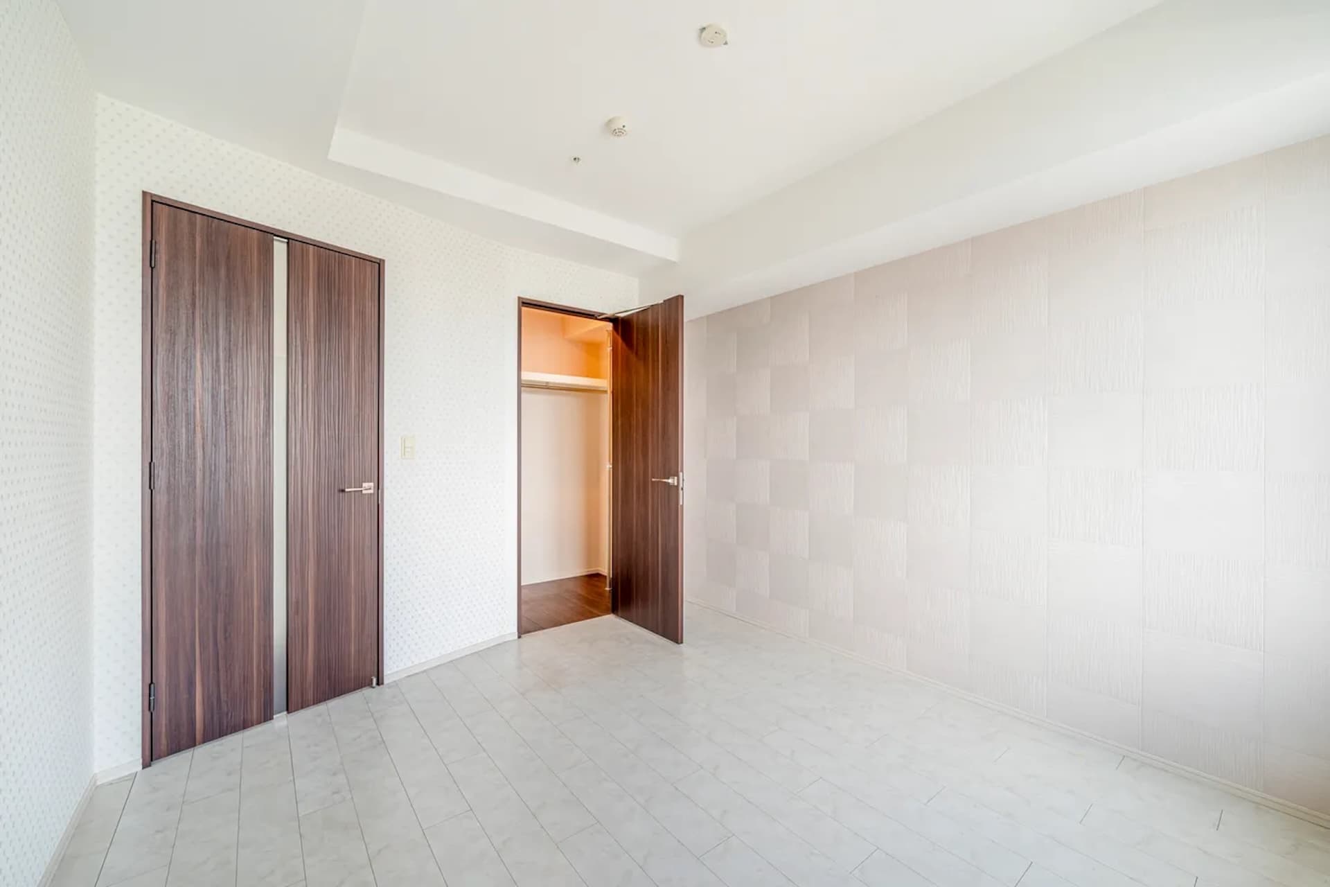 GLOBAL FRONT TOWER9.jpg