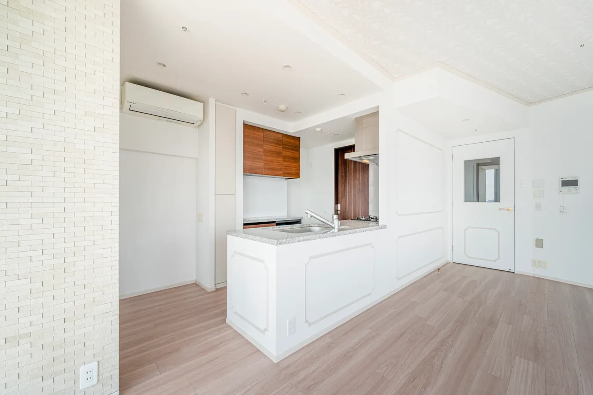 GLOBAL FRONT TOWER11.jpg