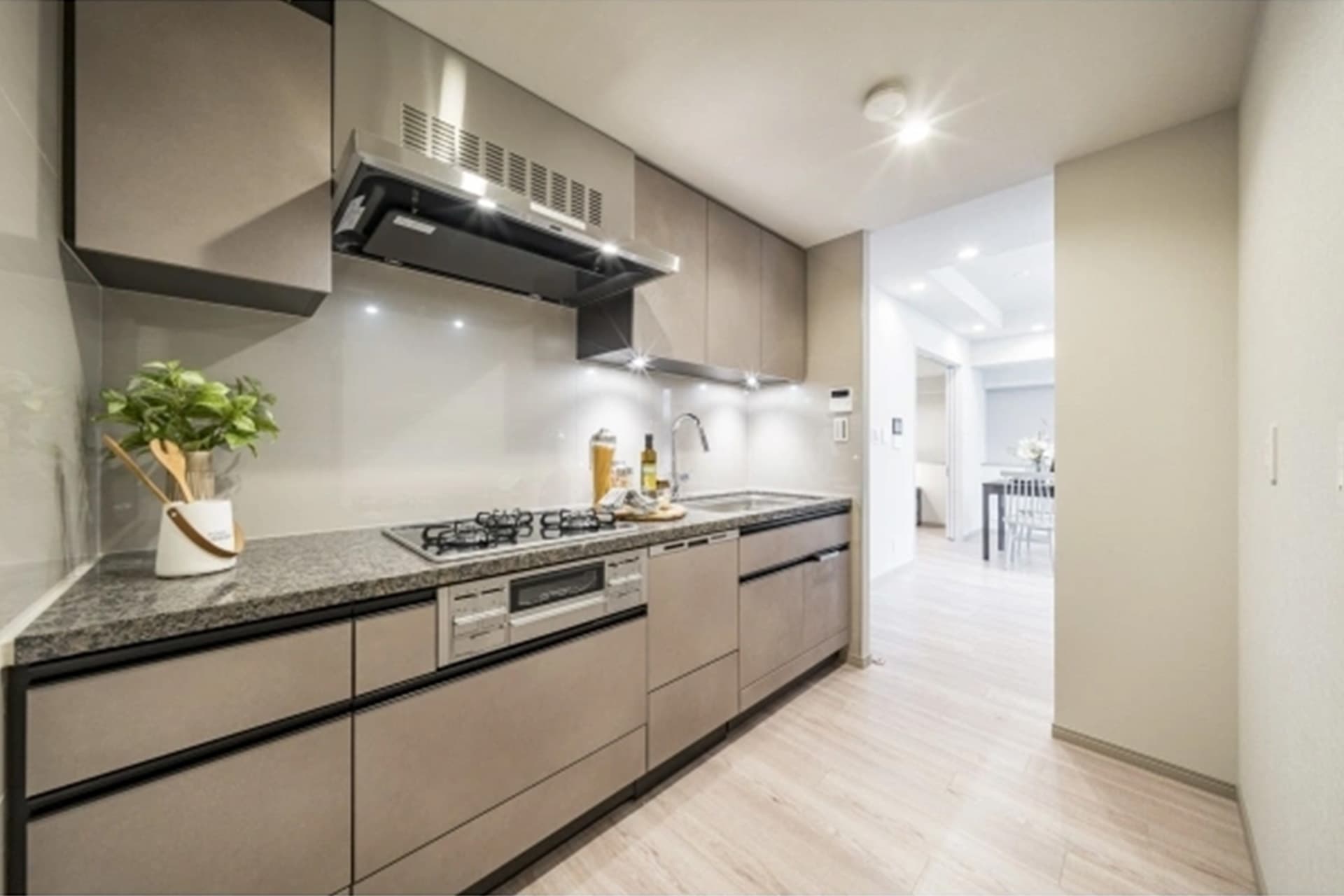 Caterina Mita Tower Suites West Arc8.jpg