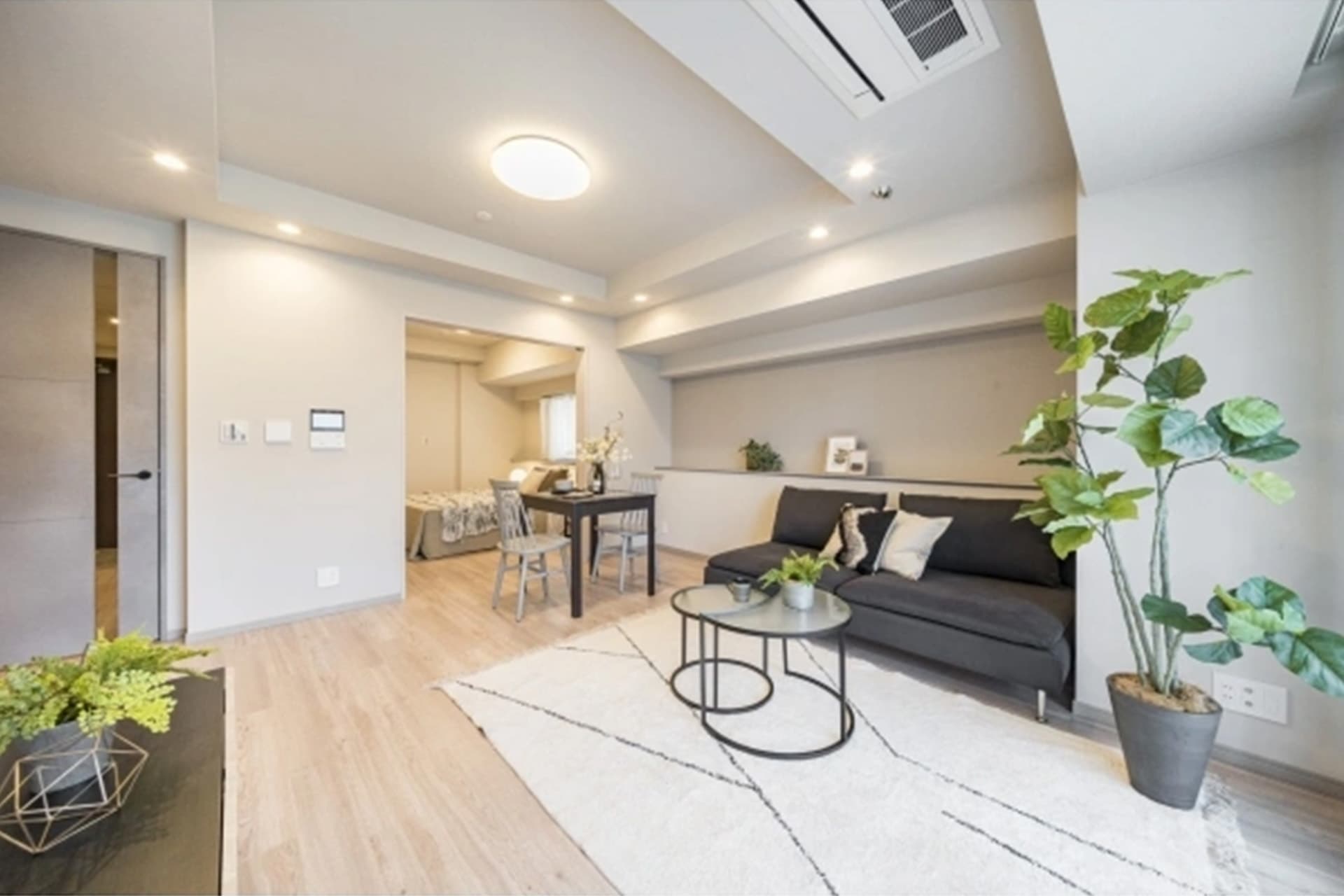 Caterina Mita Tower Suites West Arc5.jpg