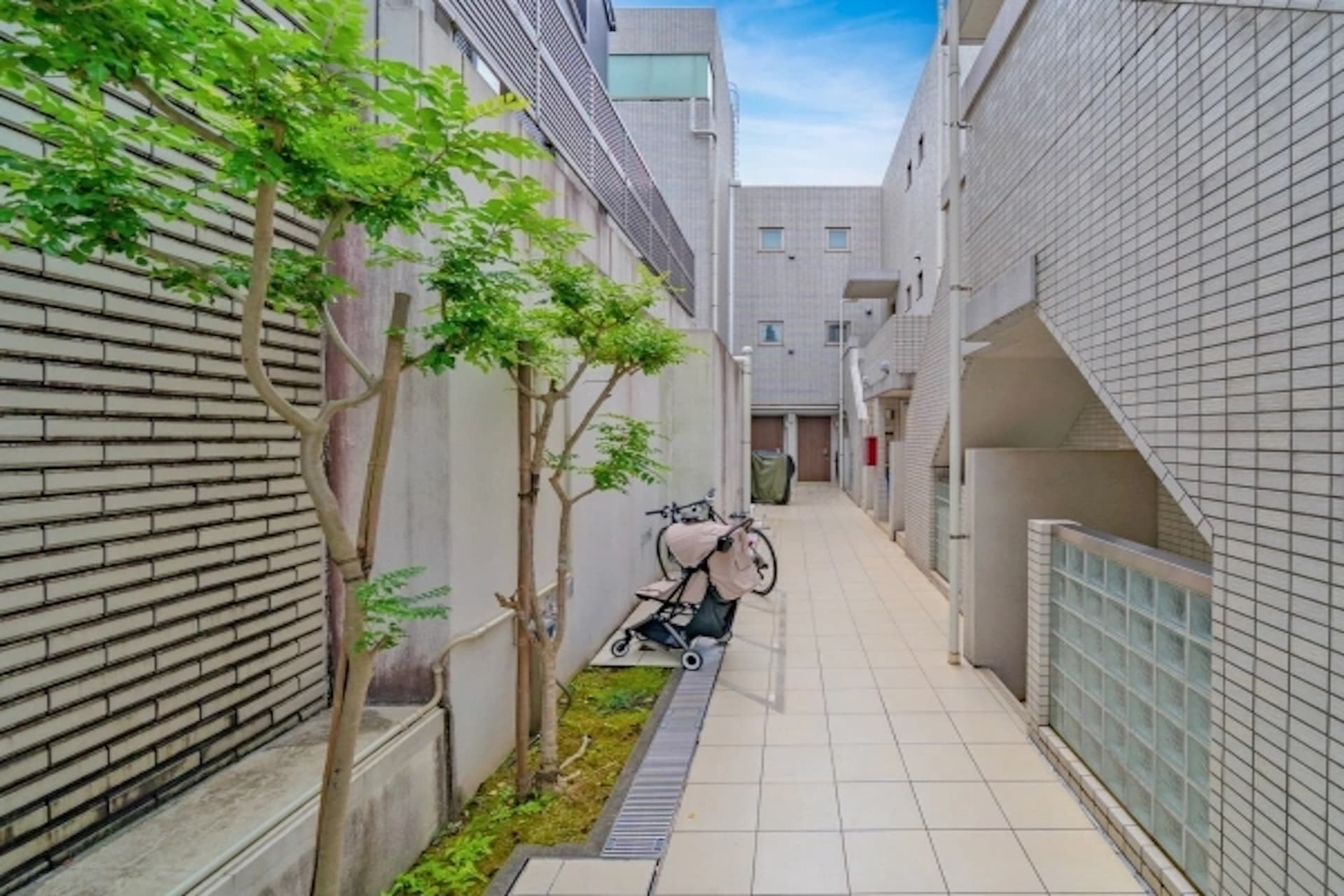 Open Residence Yoyogi Uehara1.jpg