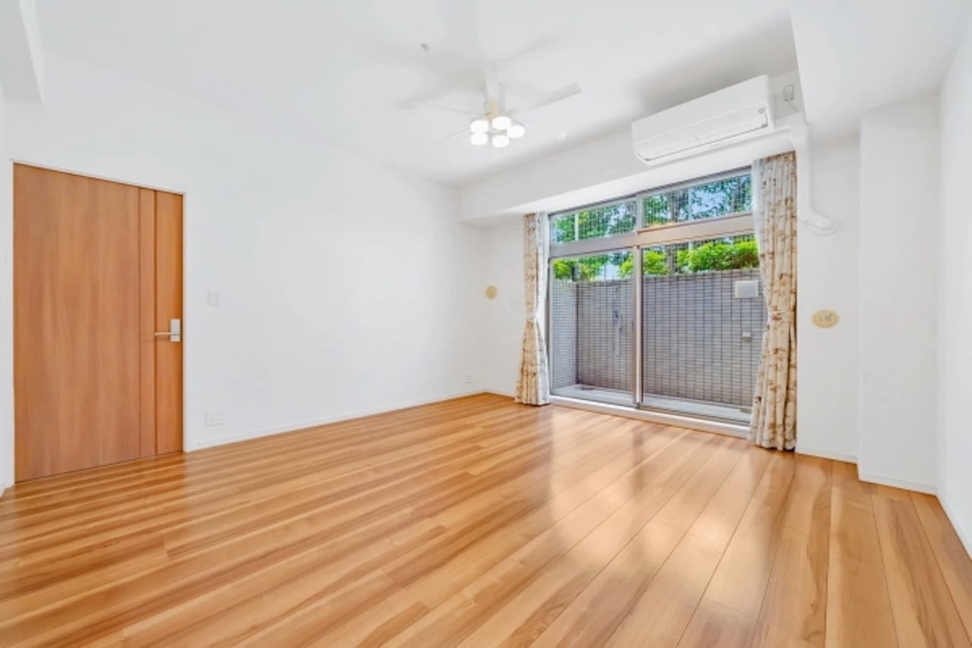 Open Residence Yoyogi Uehara3.jpg