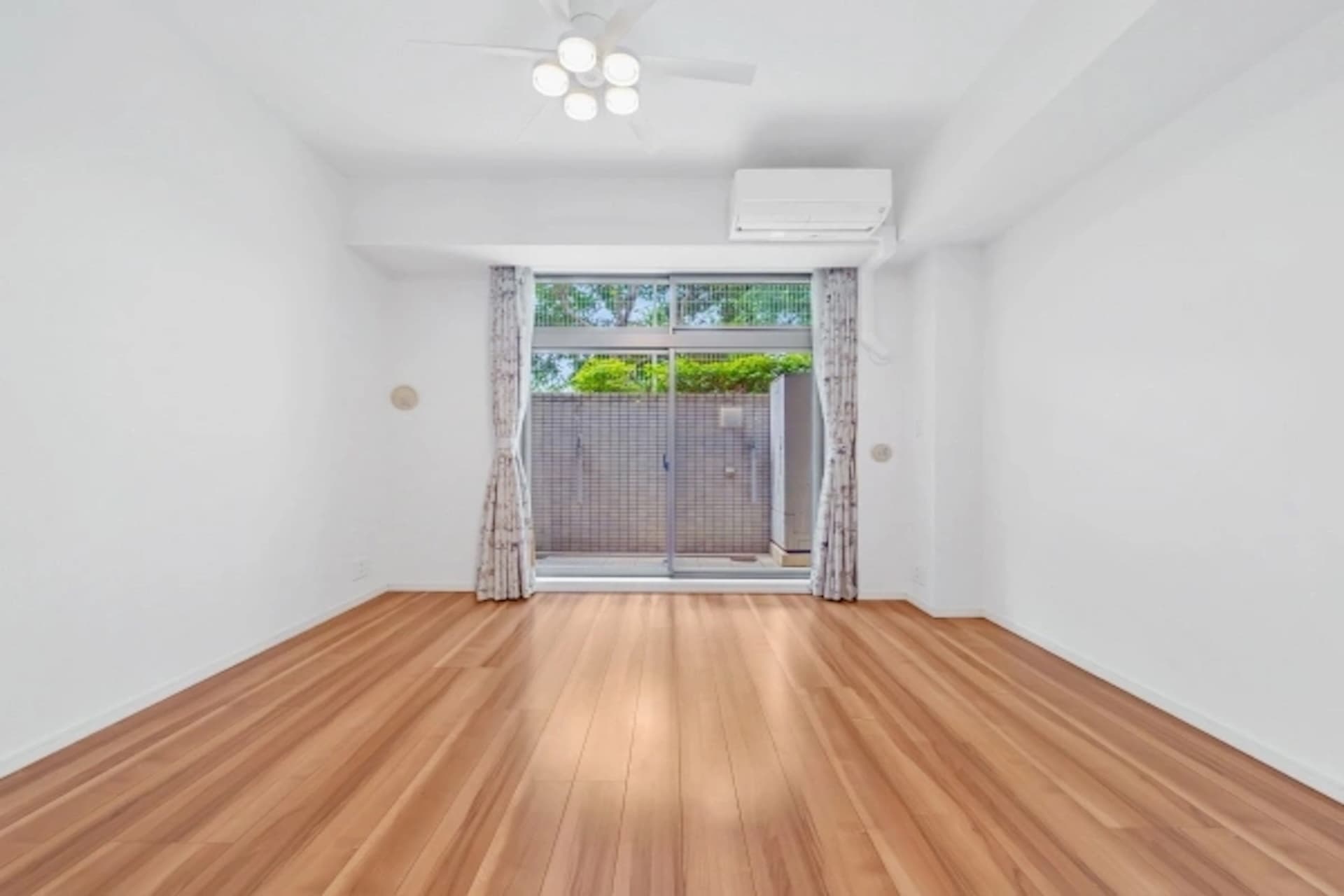 Open Residence Yoyogi Uehara4.jpg